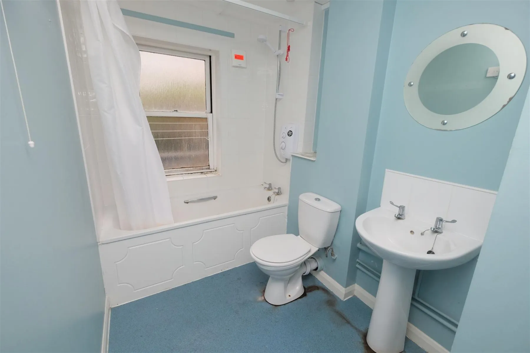 FLAT | UPDATING | BS6, 1 bedroom, Flat - 32227010