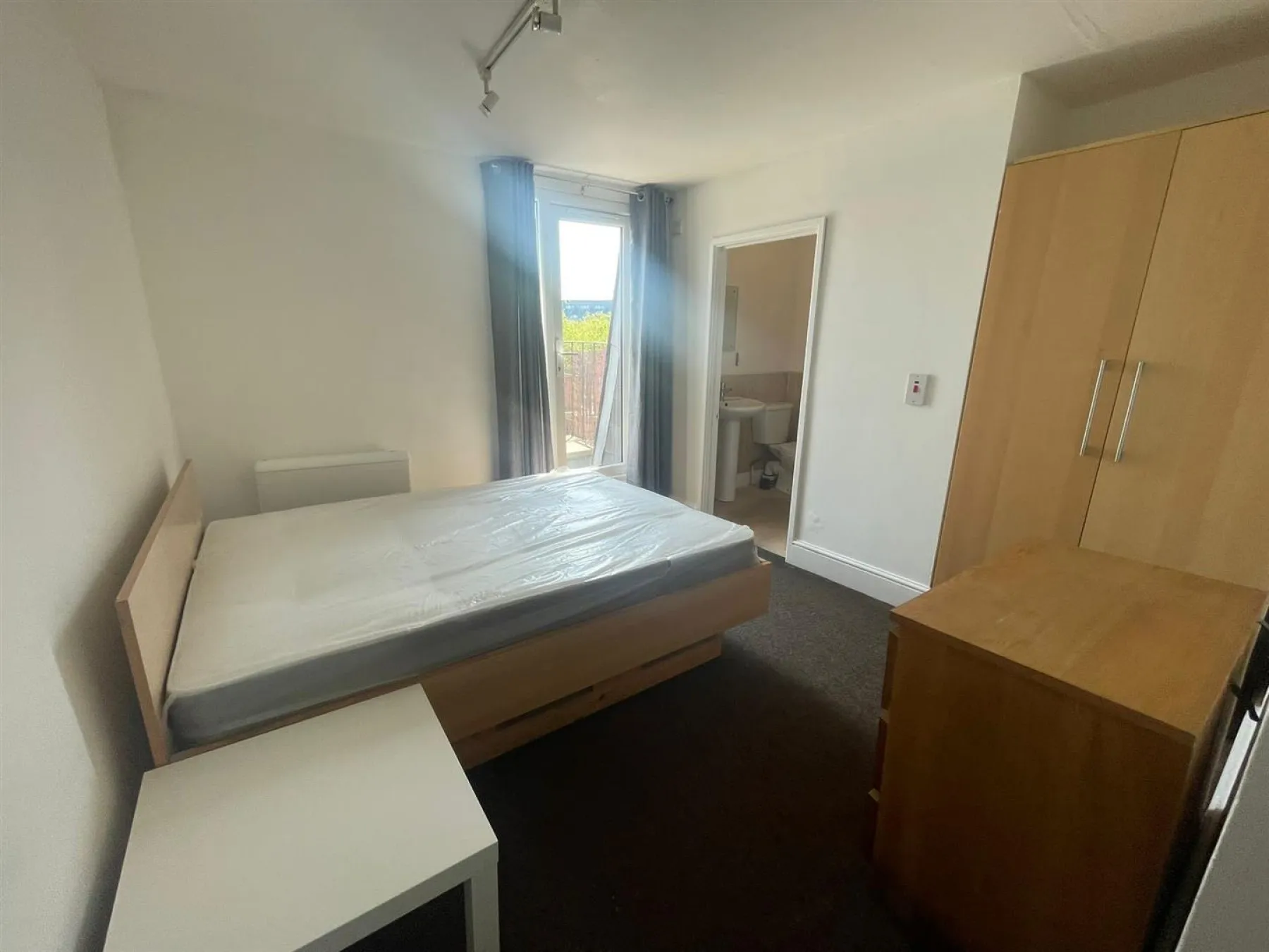 5 X 1 BED FLATS | BS2, 5 bedroom, House - Terraced - 32368994