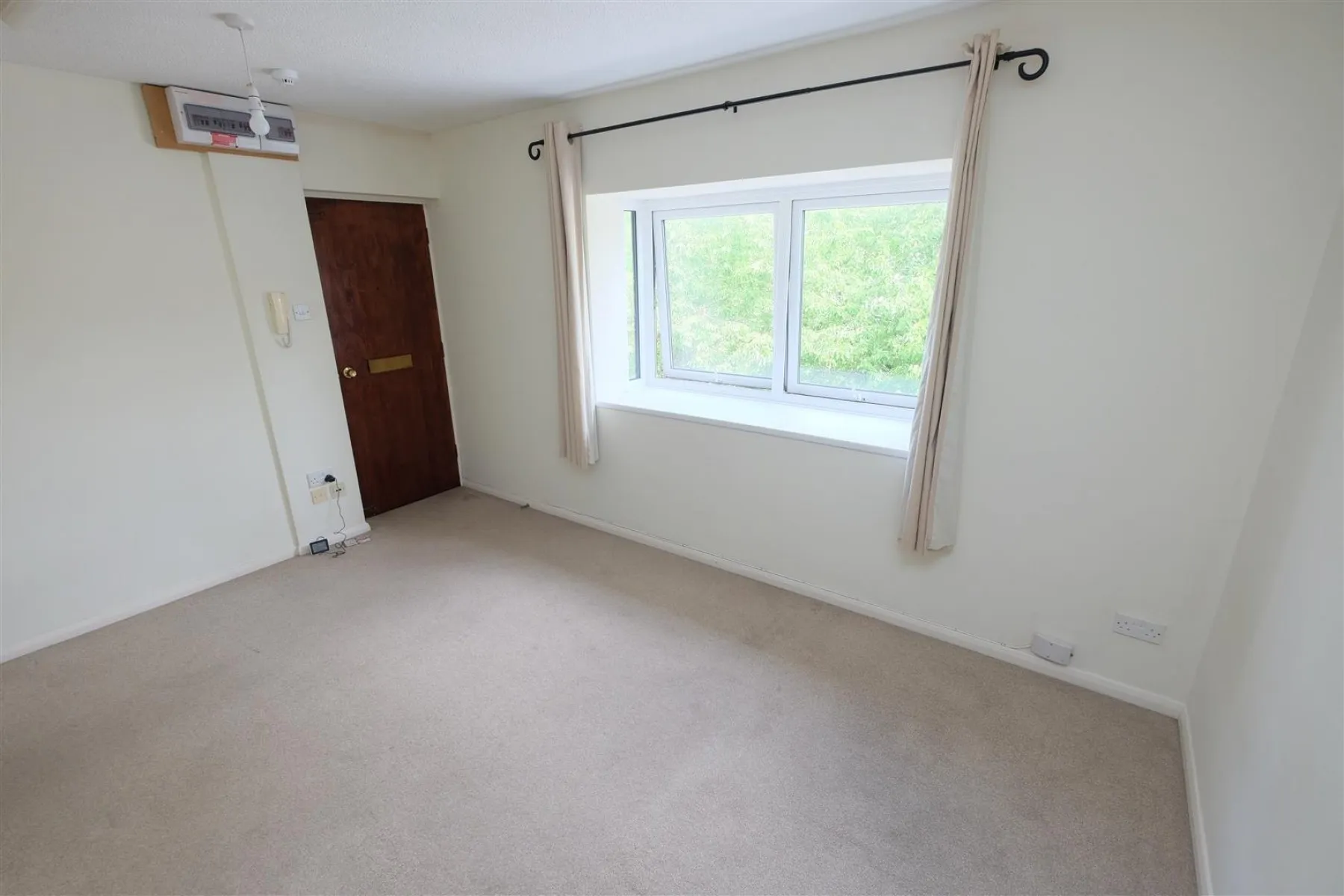 STUDIO | PARKING | BS8, Flat - 32472285
