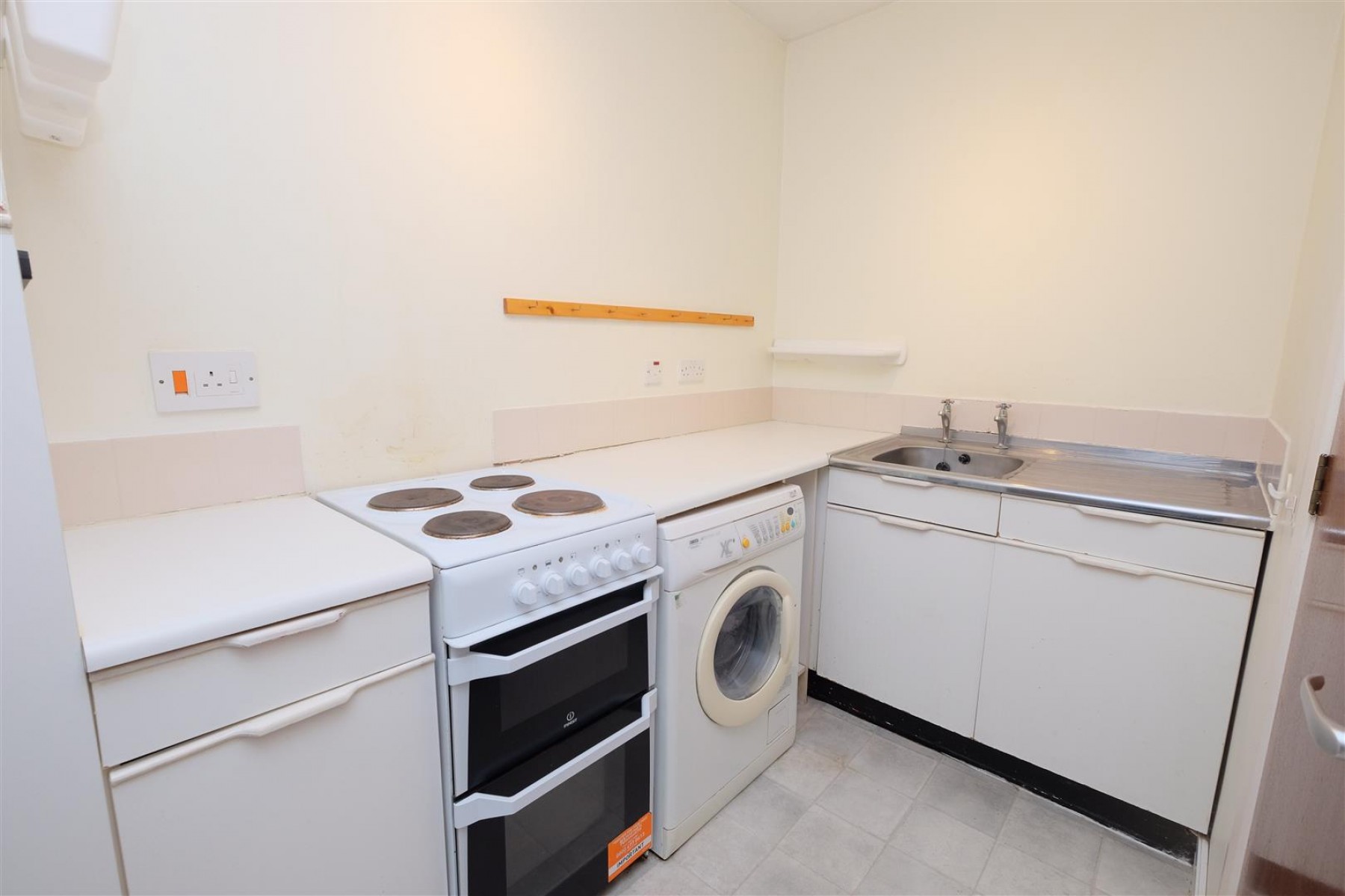 STUDIO | PARKING | BS8, Flat - 32472285