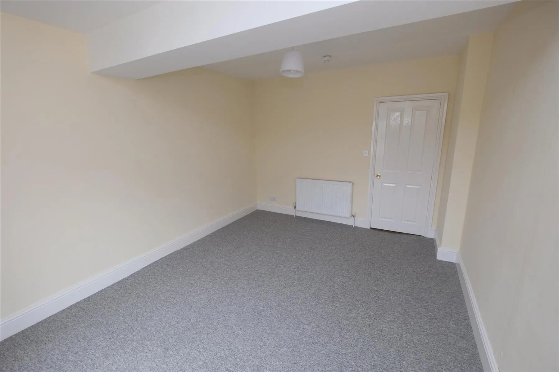 FREEHOLD BLOCK OF FLATS | REDLAND, 6 bedroom, House - 33300909