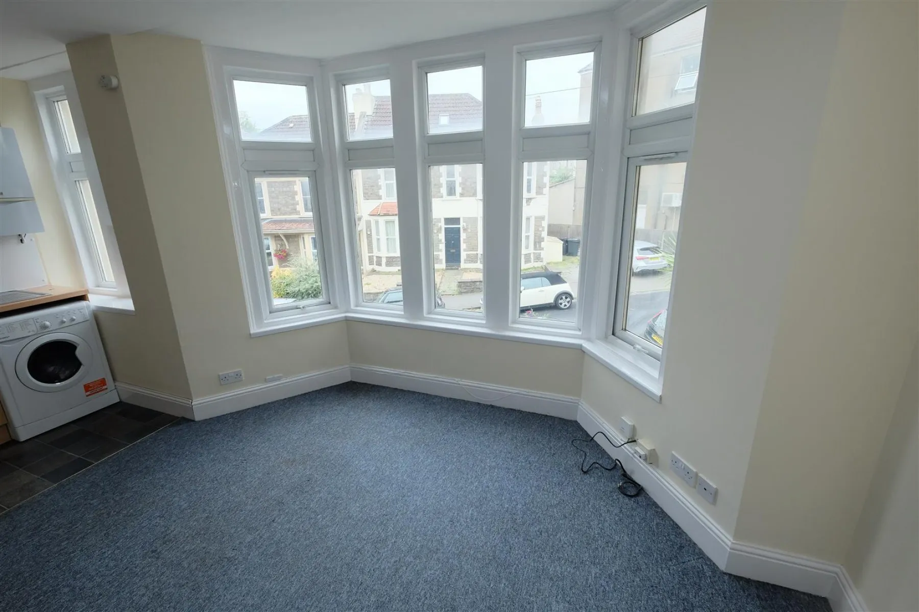 FREEHOLD BLOCK OF FLATS | REDLAND, 6 bedroom, House - 33300909