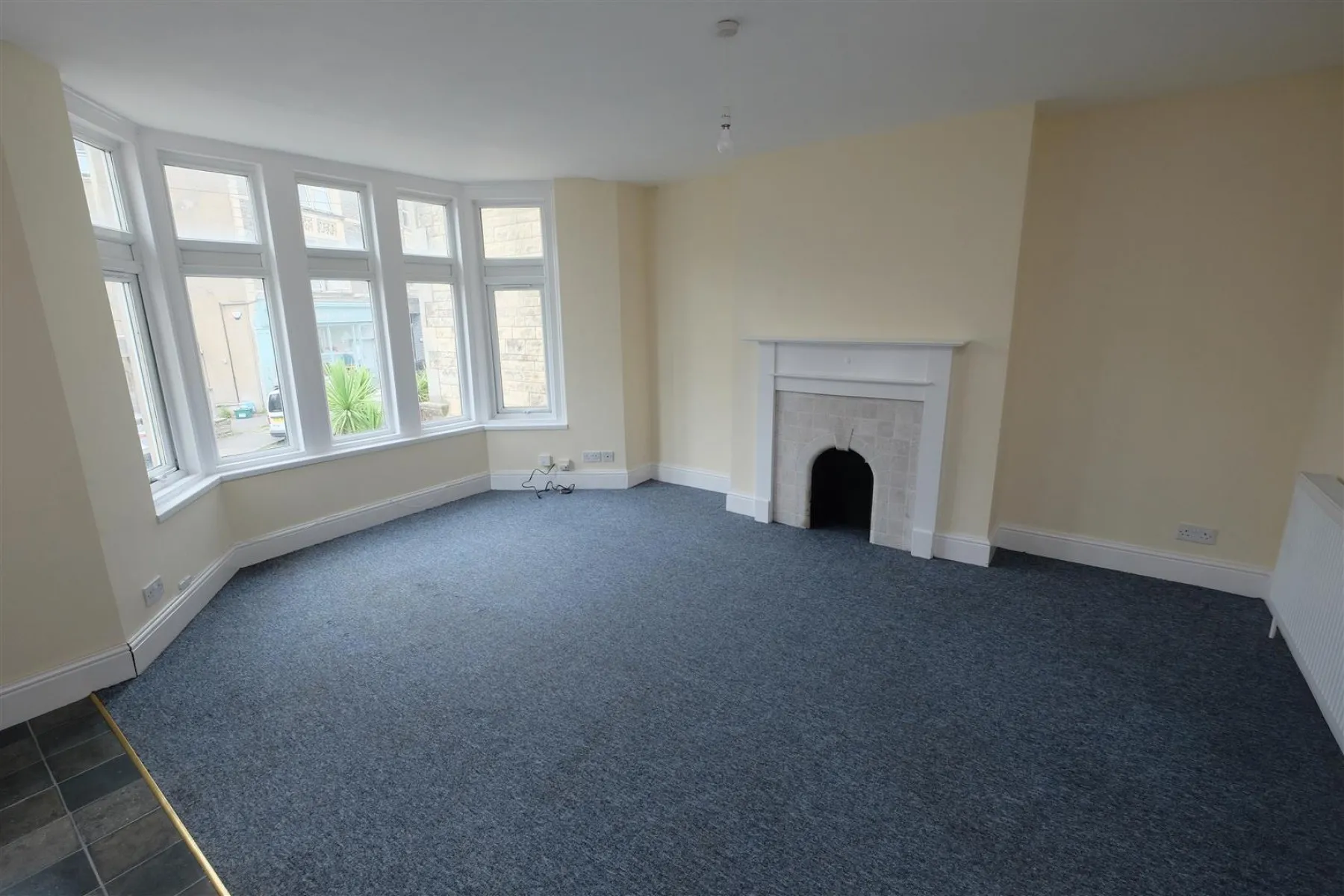 FREEHOLD BLOCK OF FLATS | REDLAND, 6 bedroom, House - 33300909