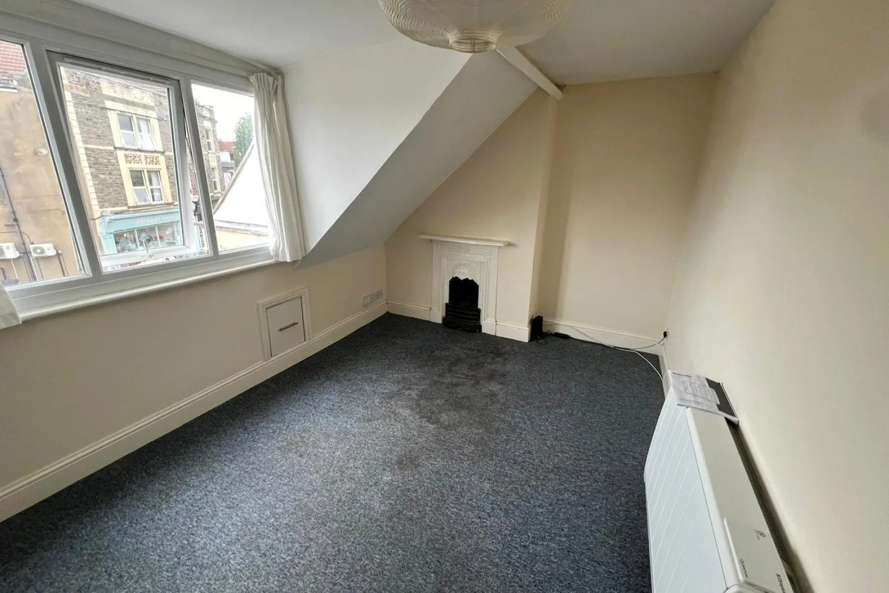FREEHOLD BLOCK OF FLATS | REDLAND, 6 bedroom, House - 33300909