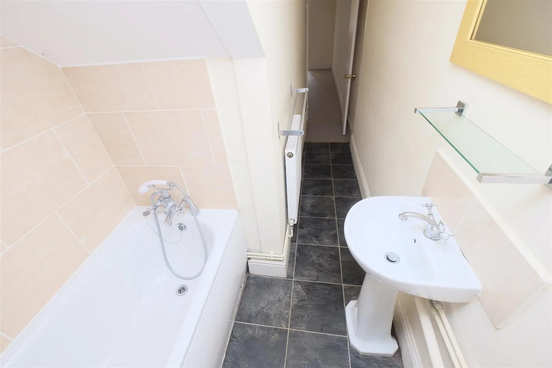 FREEHOLD BLOCK OF FLATS | REDLAND, 6 bedroom, House - 33300909
