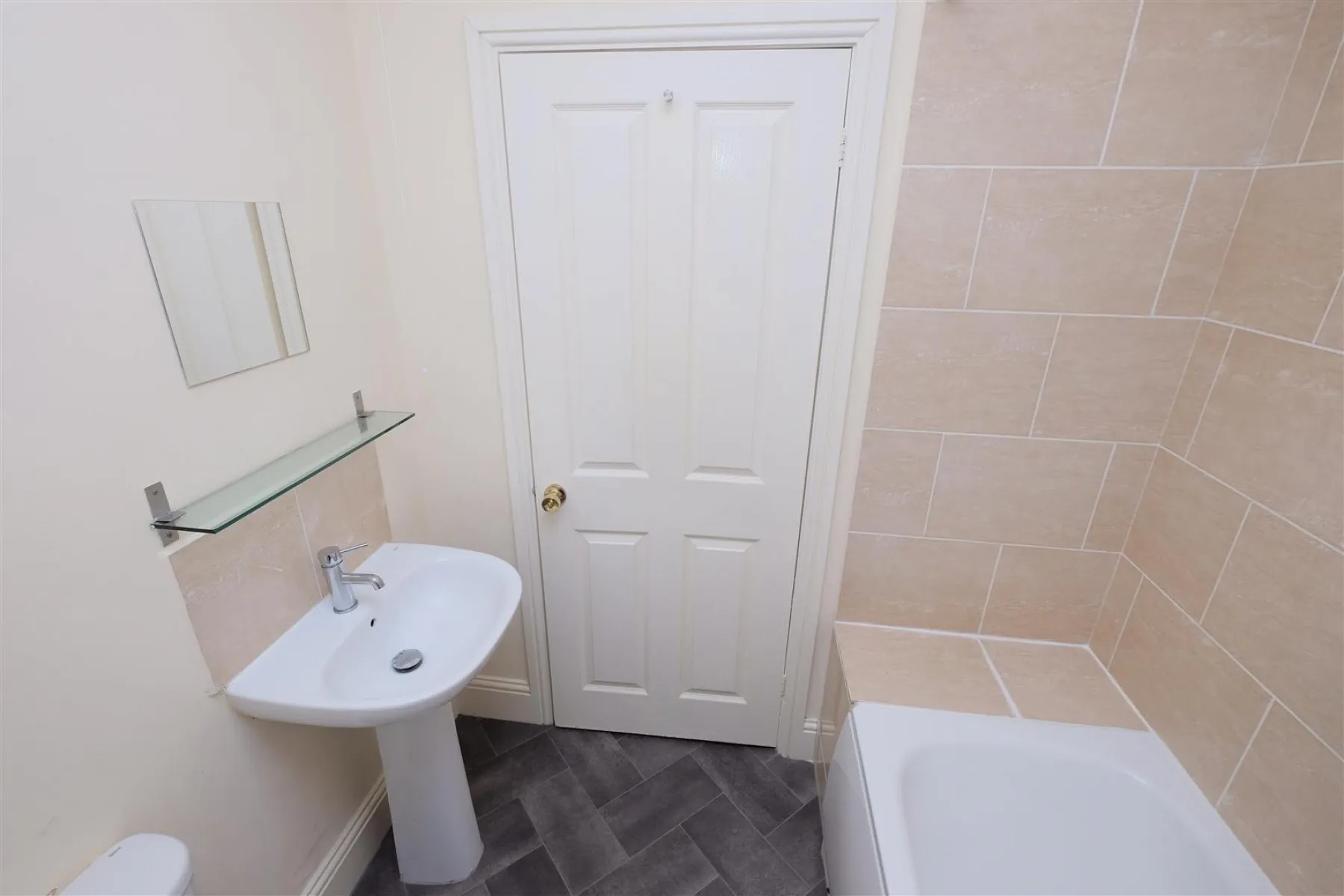 FREEHOLD BLOCK OF FLATS | REDLAND, 6 bedroom, House - 33300909