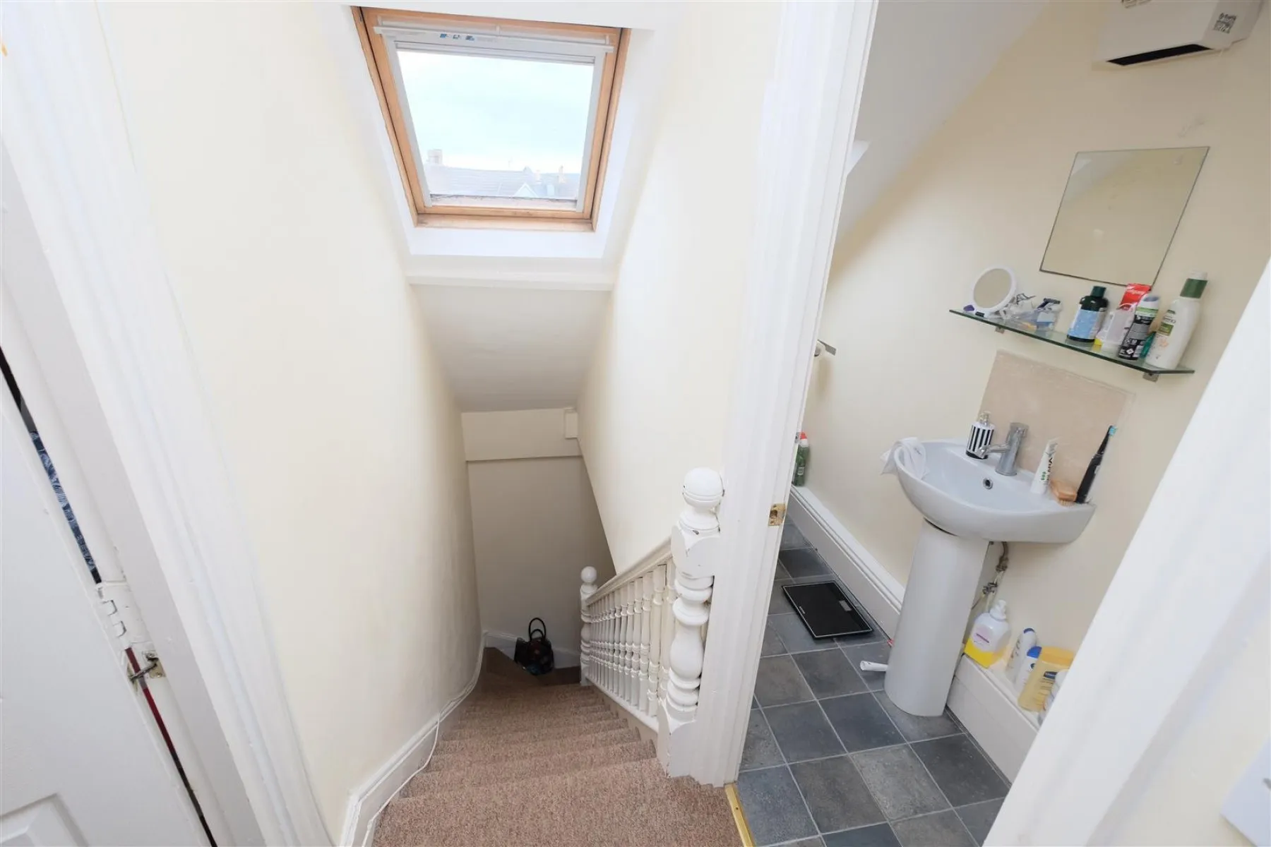 FREEHOLD BLOCK OF FLATS | REDLAND, 6 bedroom, House - 33300909