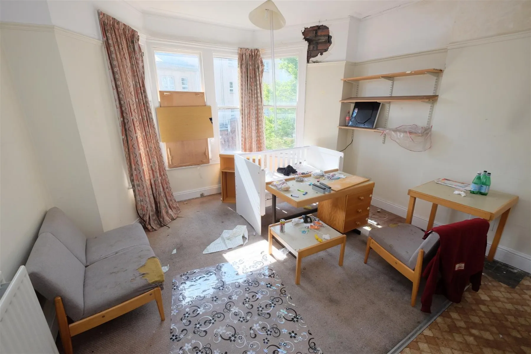 FREEHOLD BLOCK FLATS | REDLAND, 13 bedroom, House - Detached - 33324021