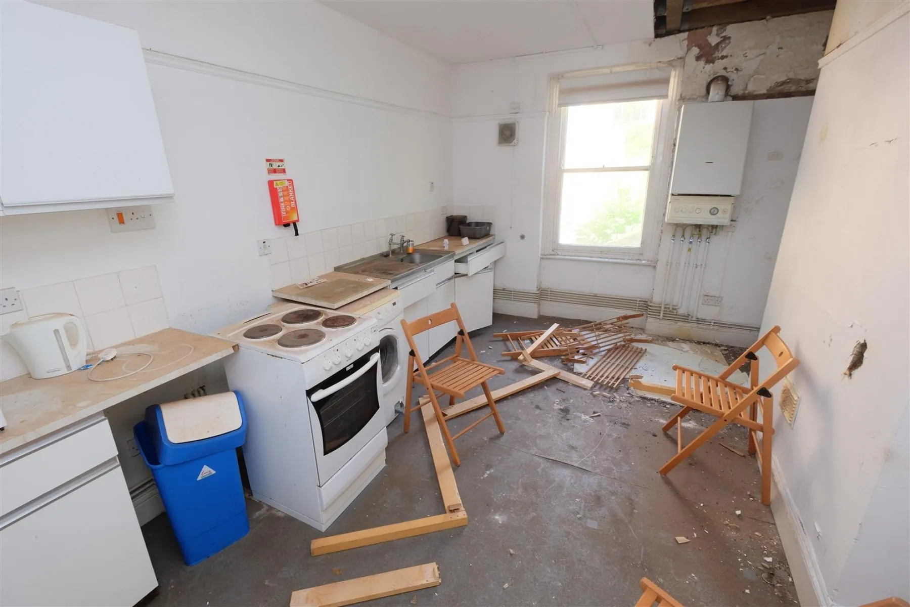 FREEHOLD BLOCK FLATS | REDLAND, 13 bedroom, House - Detached - 33324021