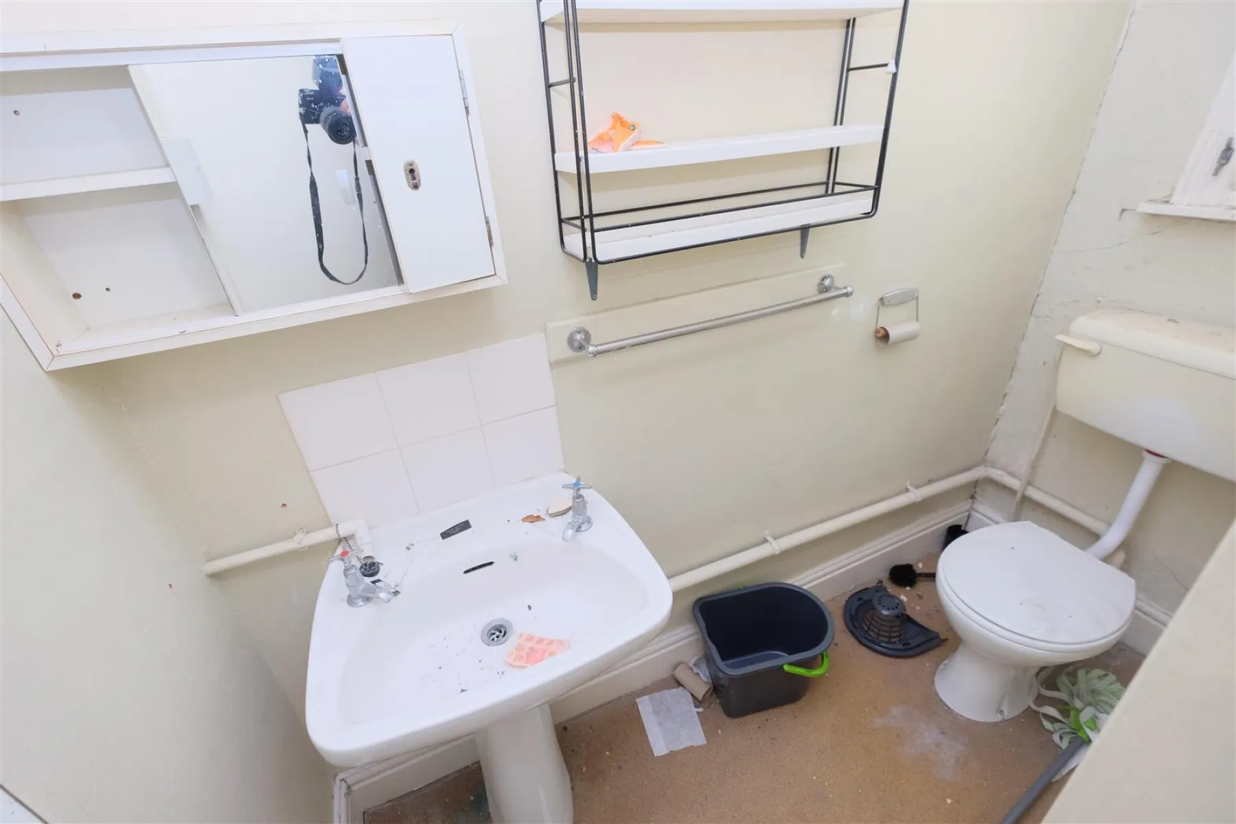 FREEHOLD BLOCK FLATS | REDLAND, 13 bedroom, House - Detached - 33324021