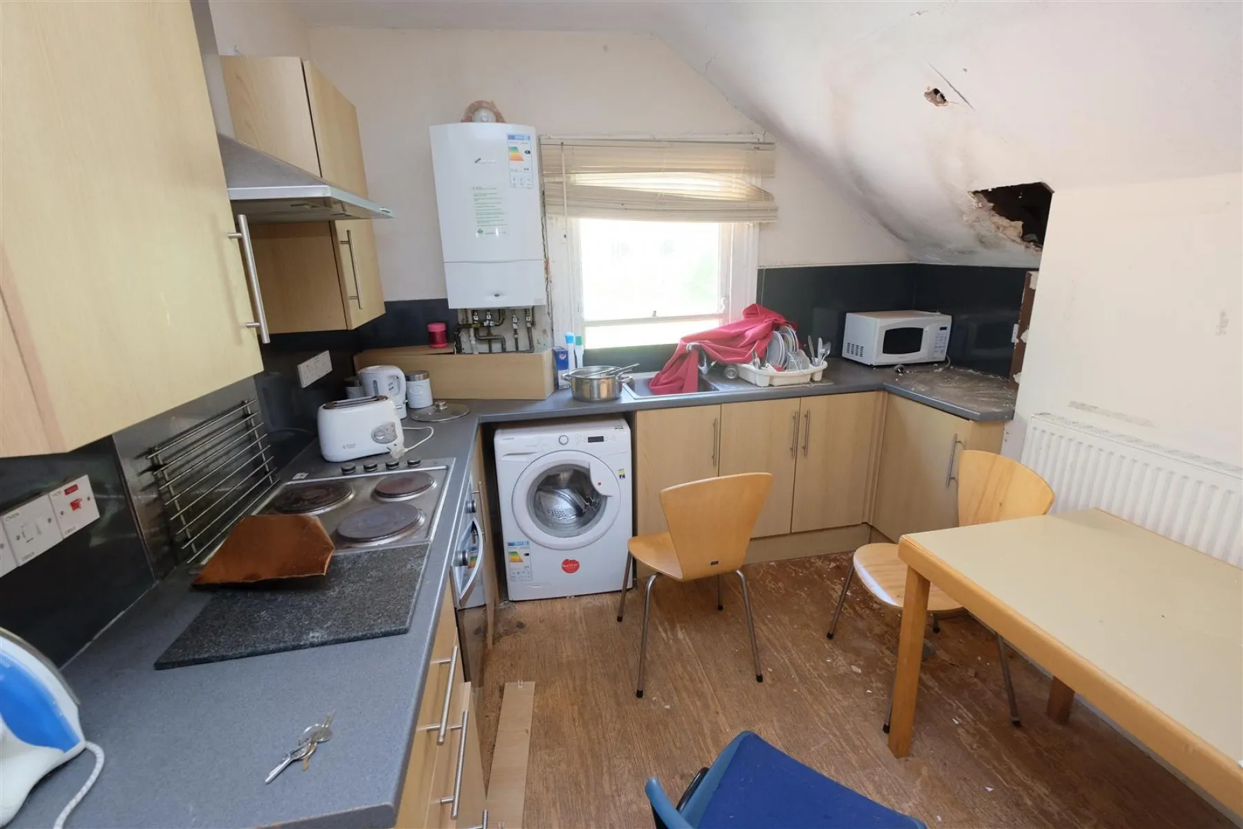 FREEHOLD BLOCK FLATS | REDLAND, 13 bedroom, House - Detached - 33324021