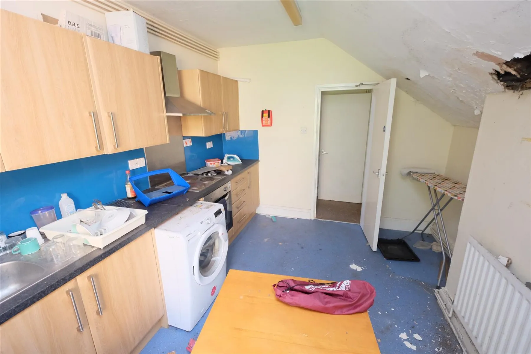 FREEHOLD BLOCK FLATS | REDLAND, 13 bedroom, House - Detached - 33324021
