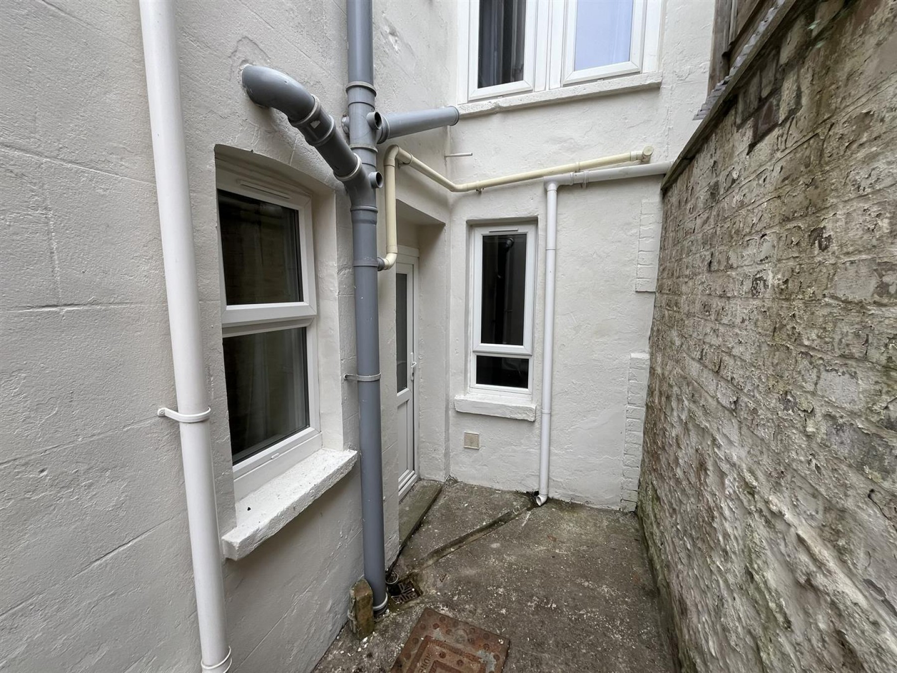 FREEHOLD BLOCK OF FLATS | REDLAND, 6 bedroom, House - 33300909