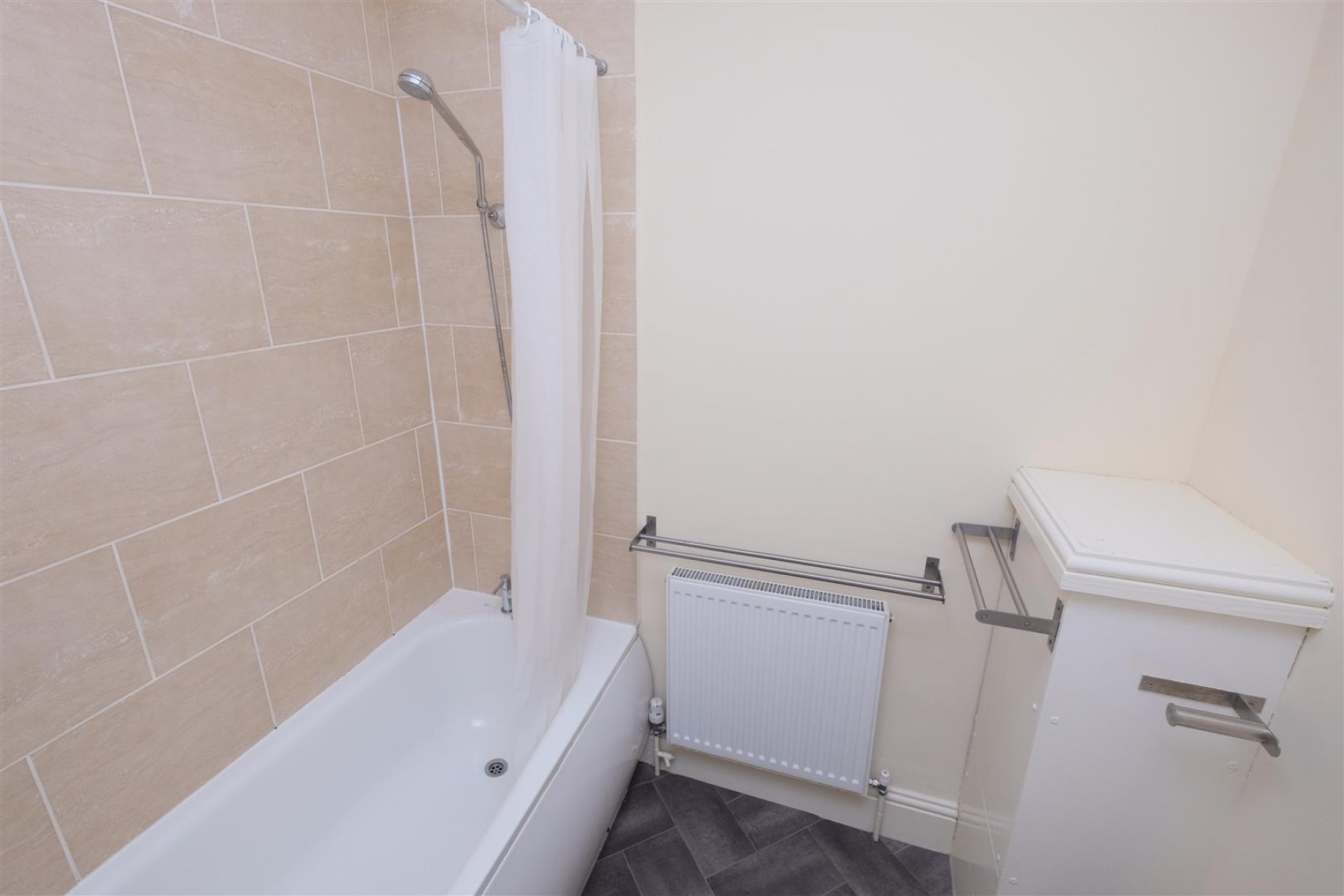 FREEHOLD BLOCK OF FLATS | REDLAND, 6 bedroom, House - 33300909