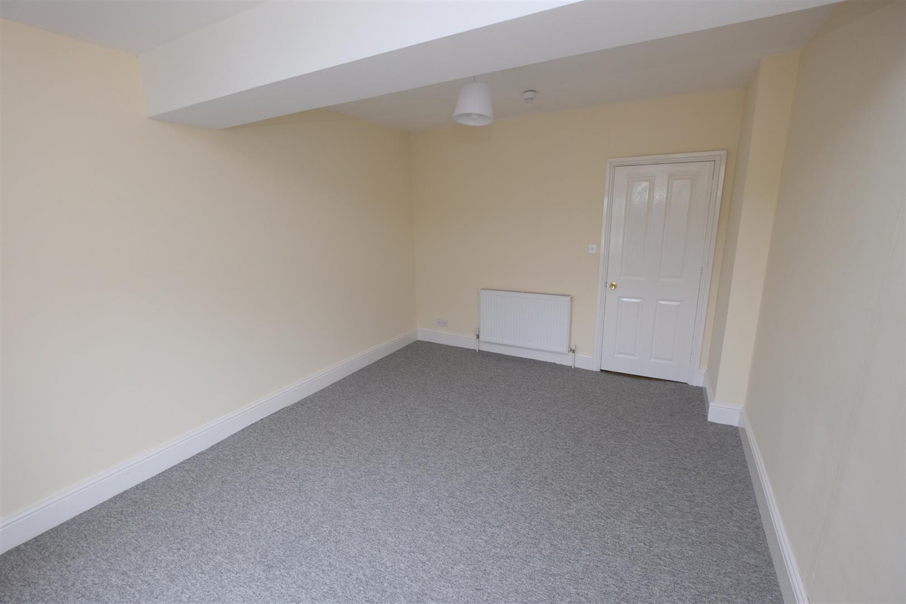 FREEHOLD BLOCK OF FLATS | REDLAND, 6 bedroom, House - 33300909