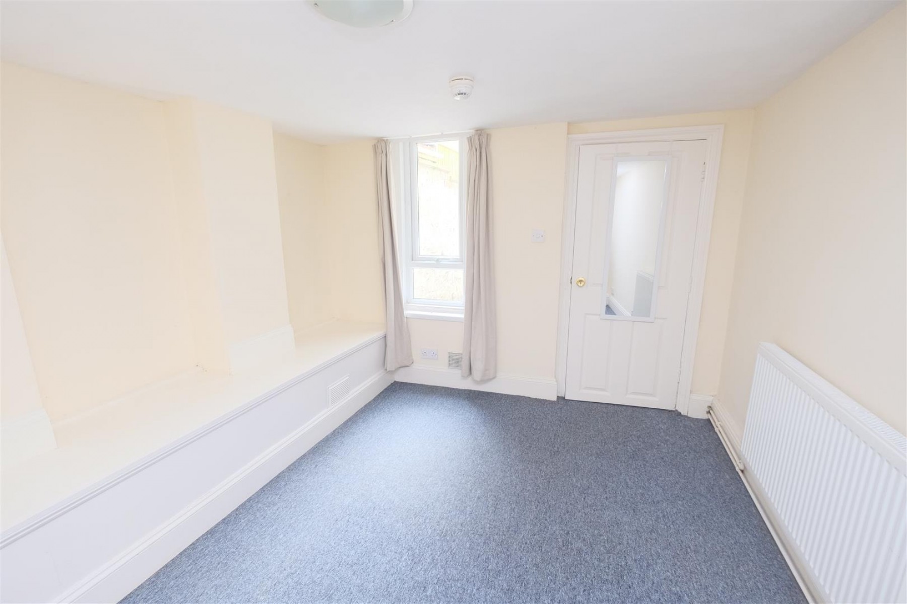 FREEHOLD BLOCK OF FLATS | REDLAND, 6 bedroom, House - 33300909