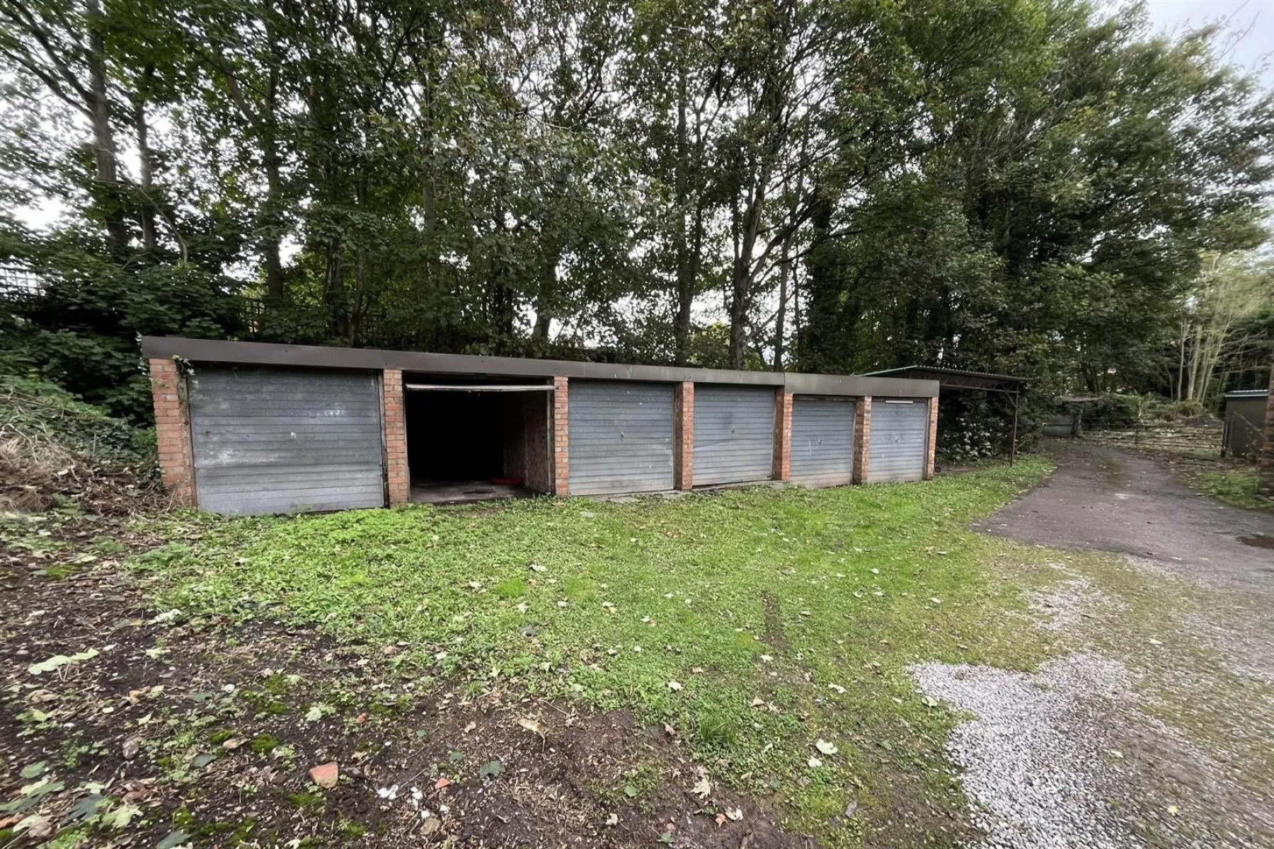 COACH HOUSE + GARAGES | BRISLINGTON, 5 bedroom, House - 33414365