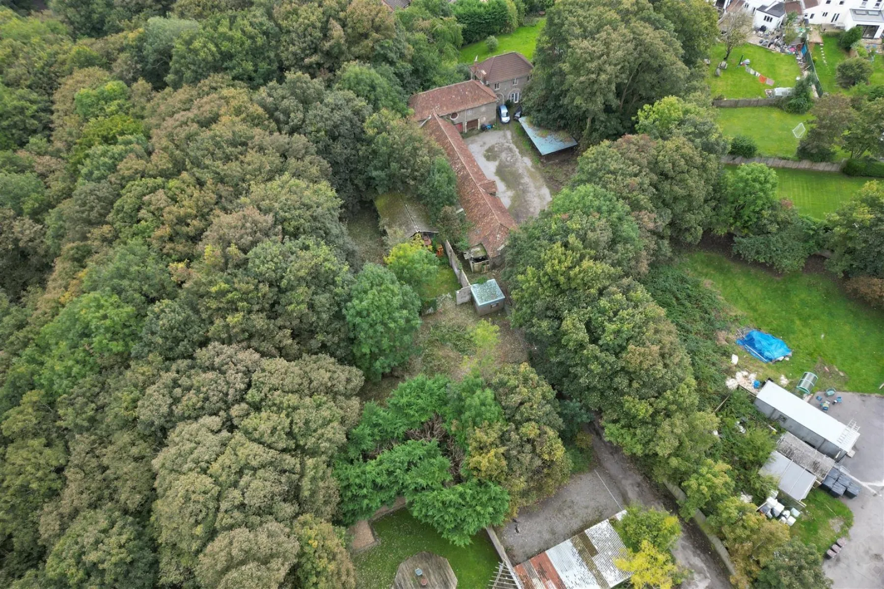 COACH HOUSE + GARAGES | BRISLINGTON, 5 bedroom, House - 33414365