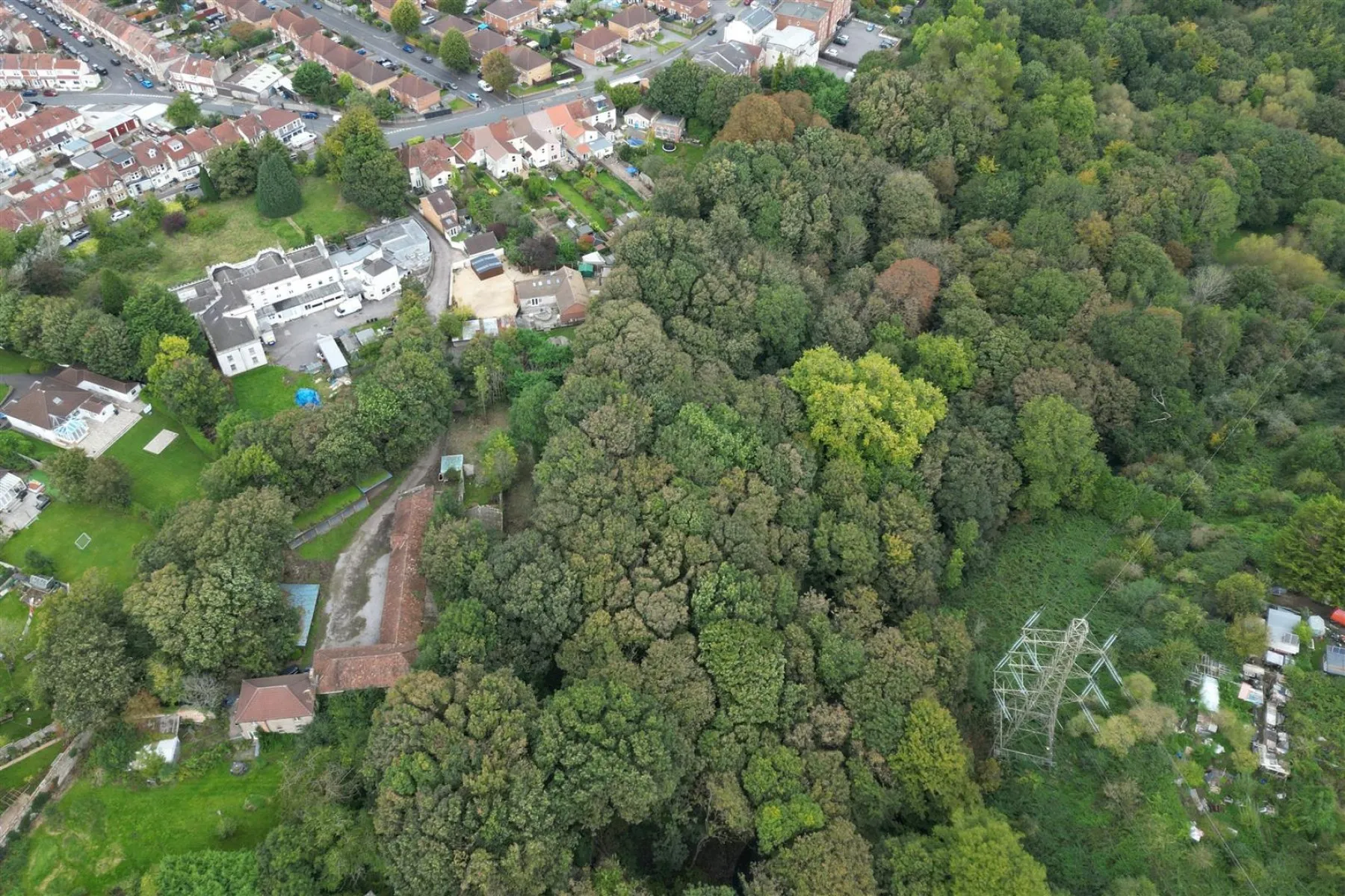 COACH HOUSE + GARAGES | BRISLINGTON, 5 bedroom, House - 33414365