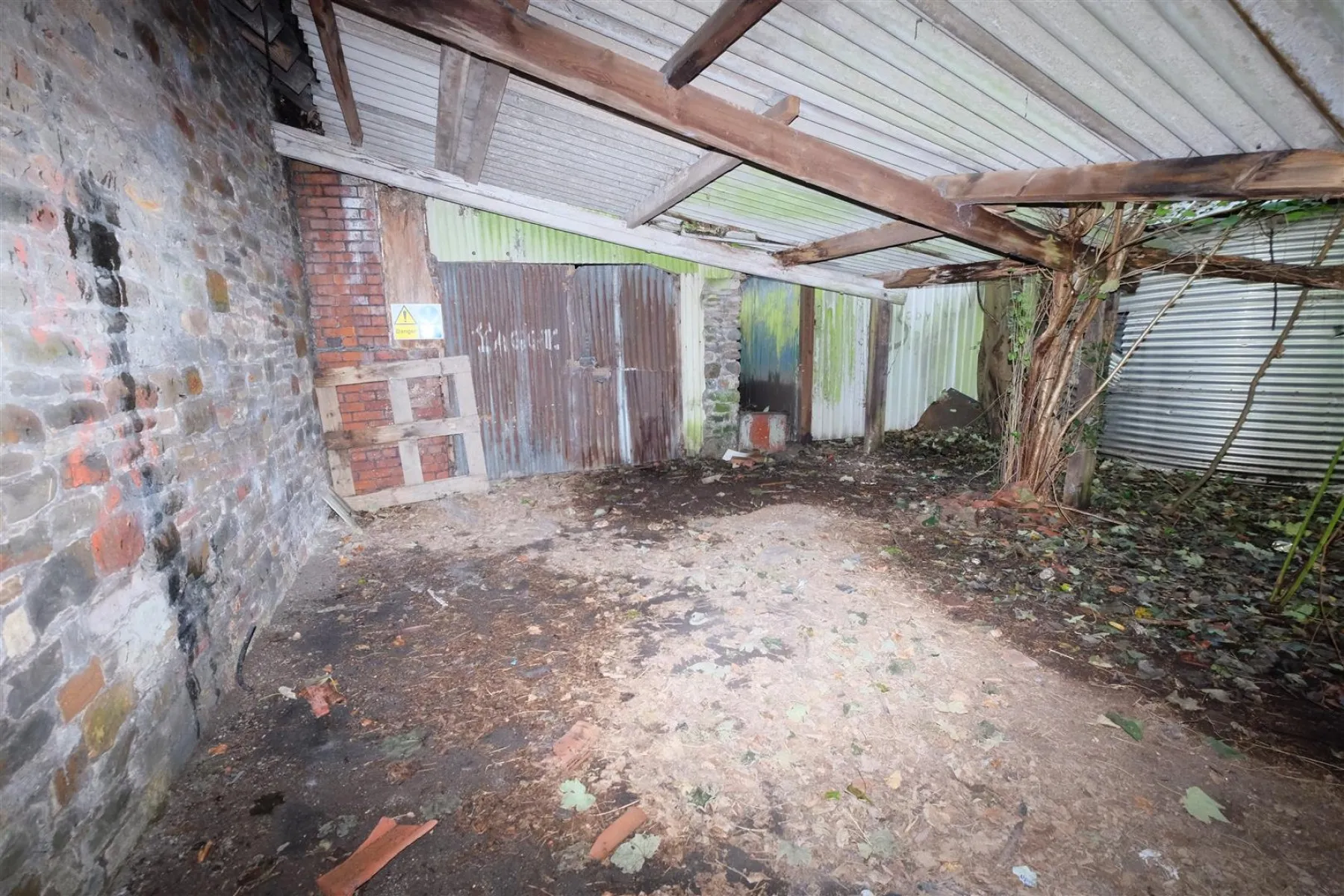COACH HOUSE + GARAGES | BRISLINGTON, 5 bedroom, House - 33414365