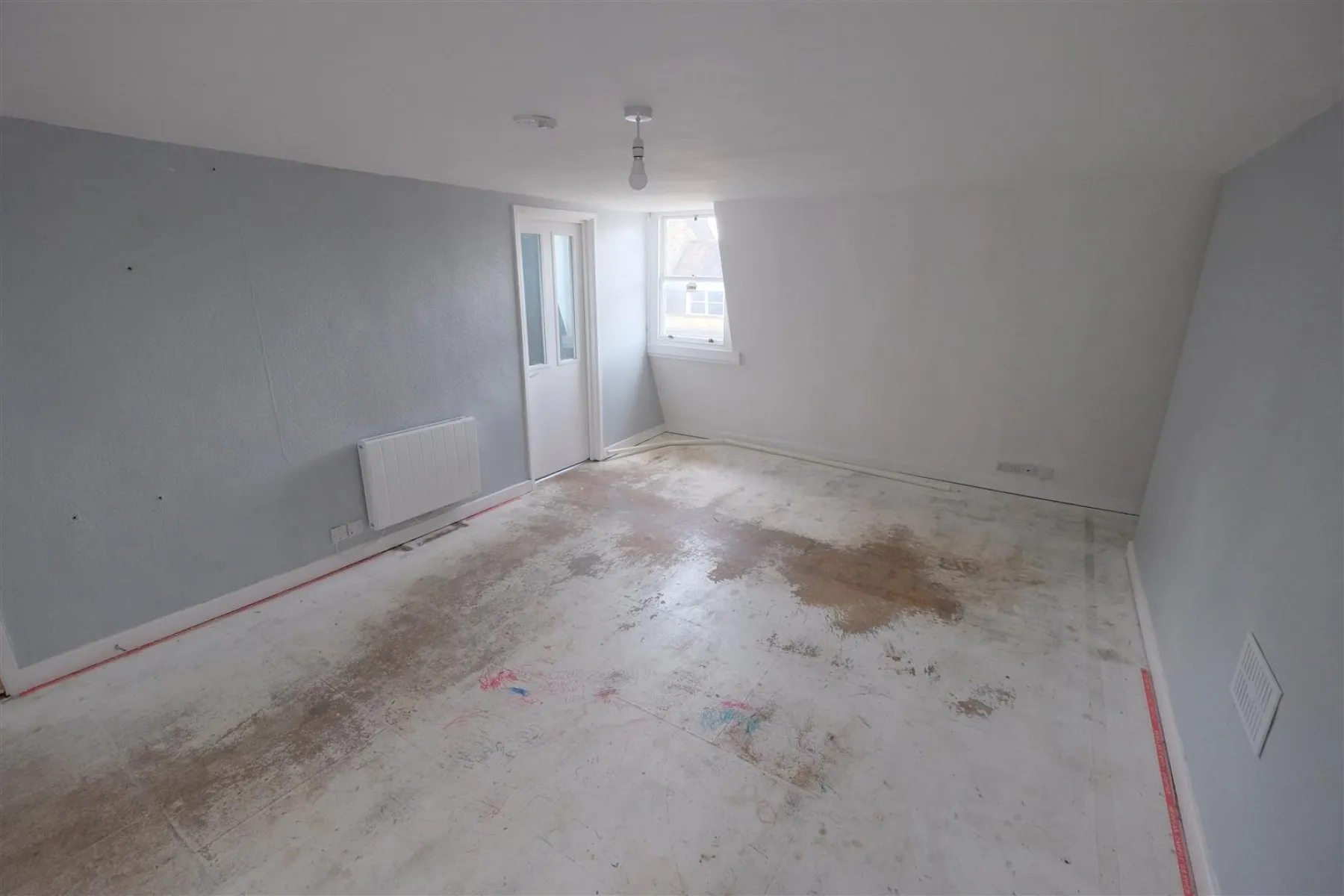 FLAT | UPDATING | BA1, 2 bedroom, Flat - 33470391