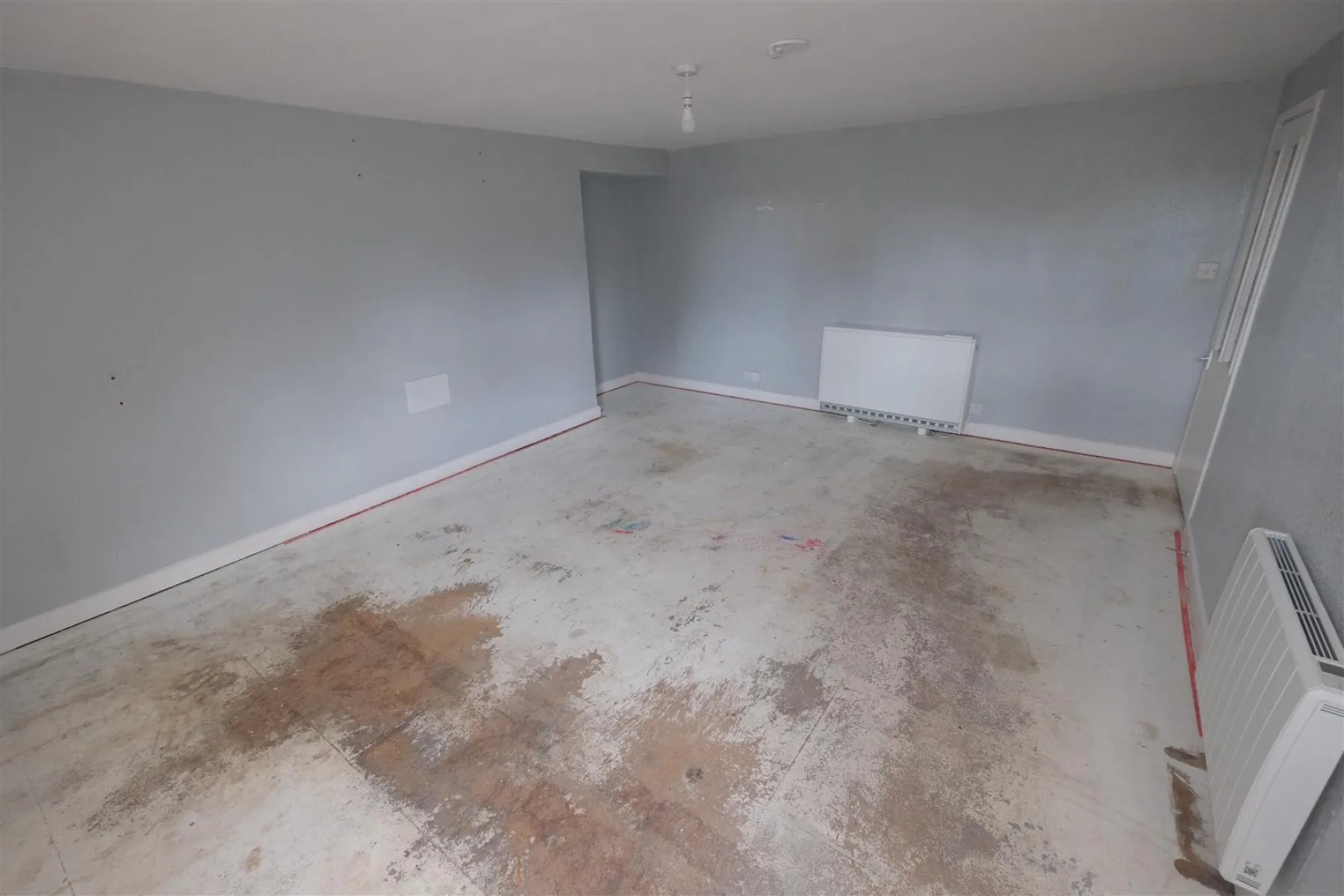 FLAT | UPDATING | BA1, 2 bedroom, Flat - 33470391