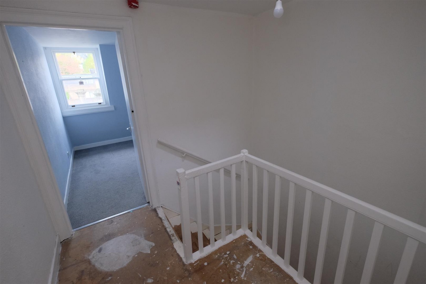 FLAT | UPDATING | BA1, 2 bedroom, Flat - 33470391