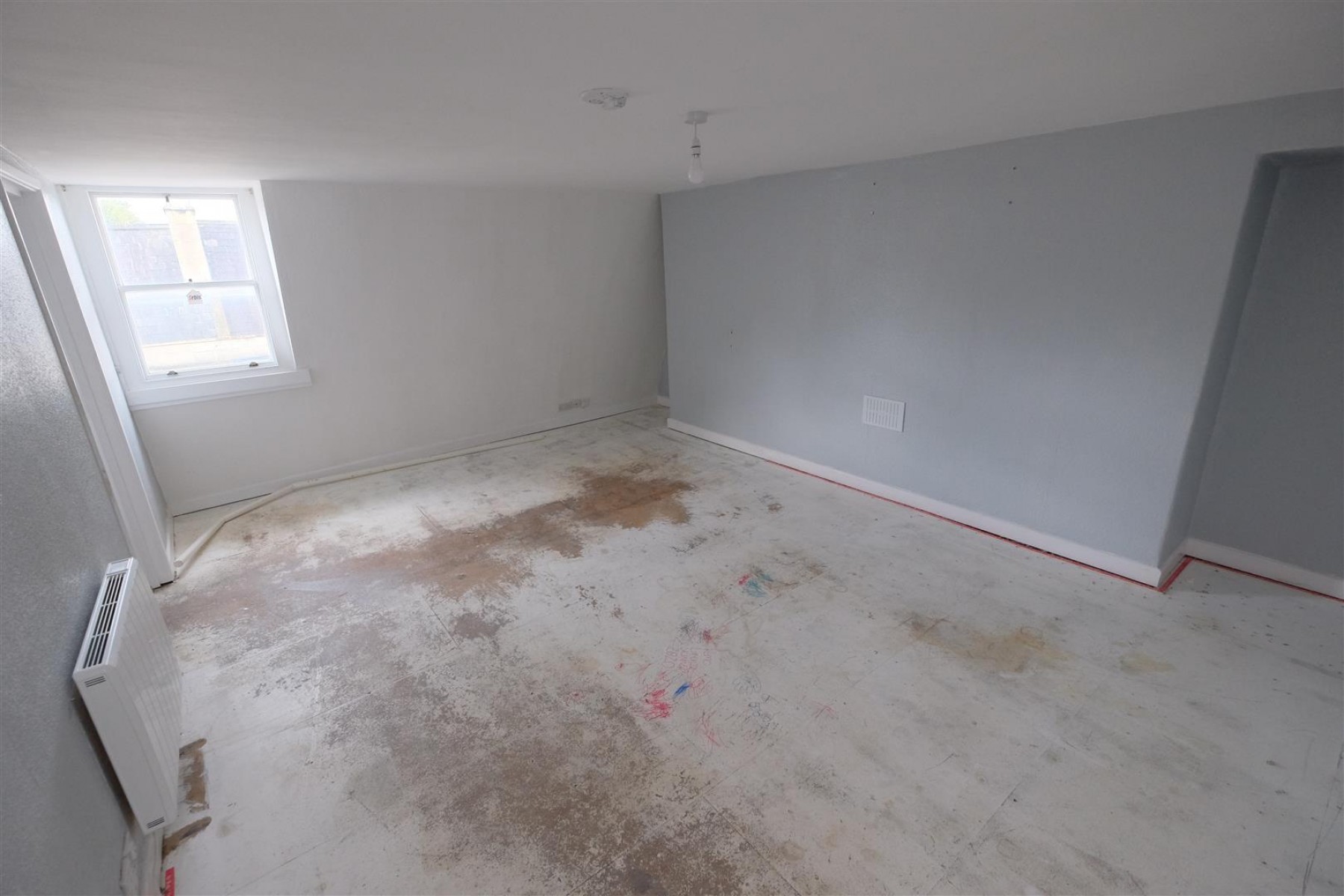 FLAT | UPDATING | BA1, 2 bedroom, Flat - 33470391