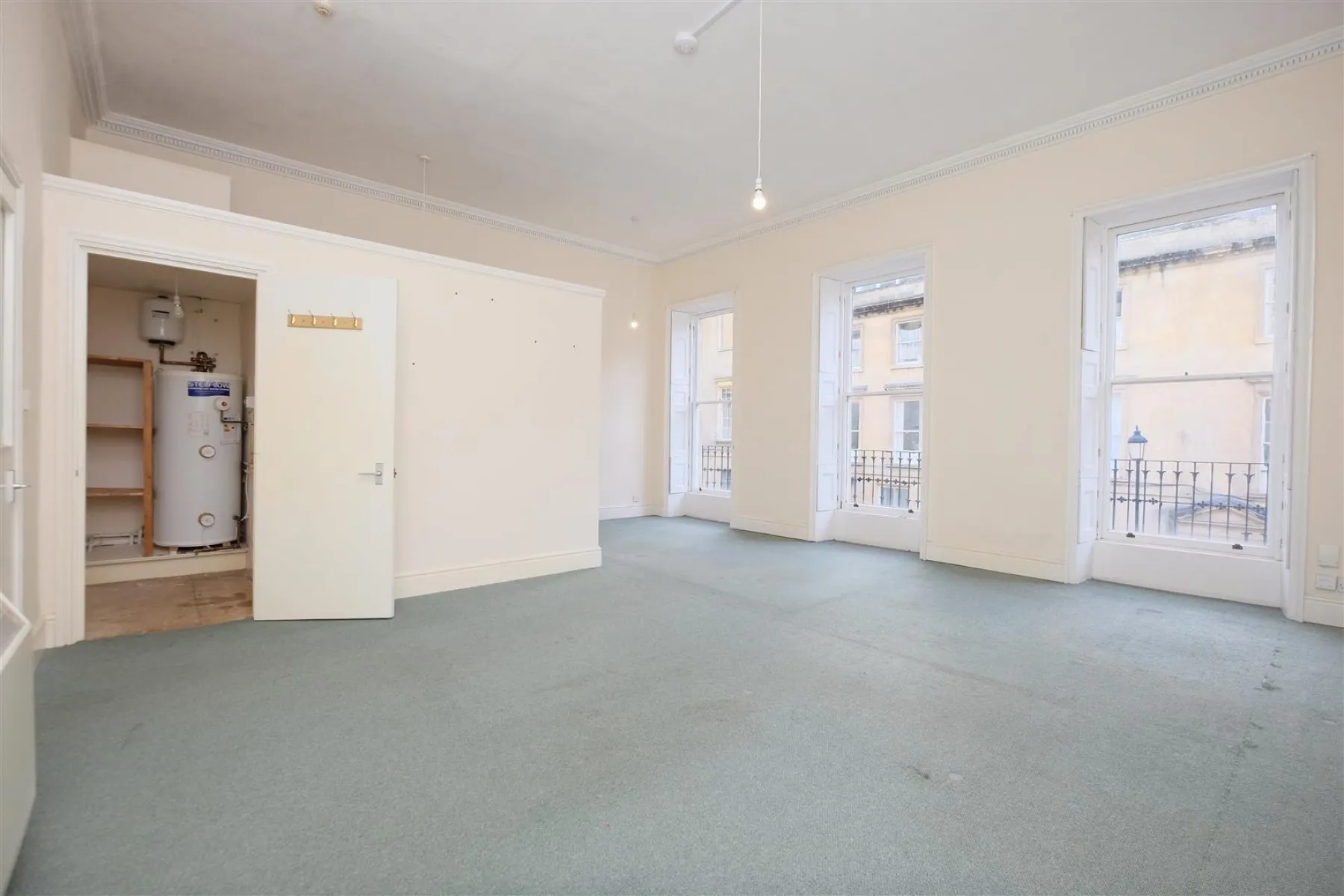 FLAT | UPDATING | BA1, 1 bedroom, Flat - 32809526