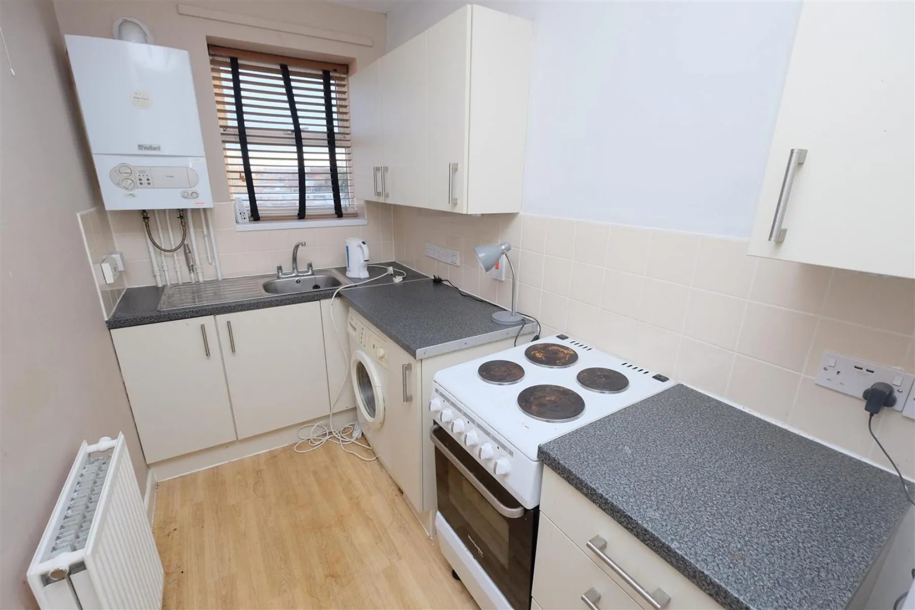 FLAT | UPDATING | ST PAULS, 1 bedroom, Flat - 32827978