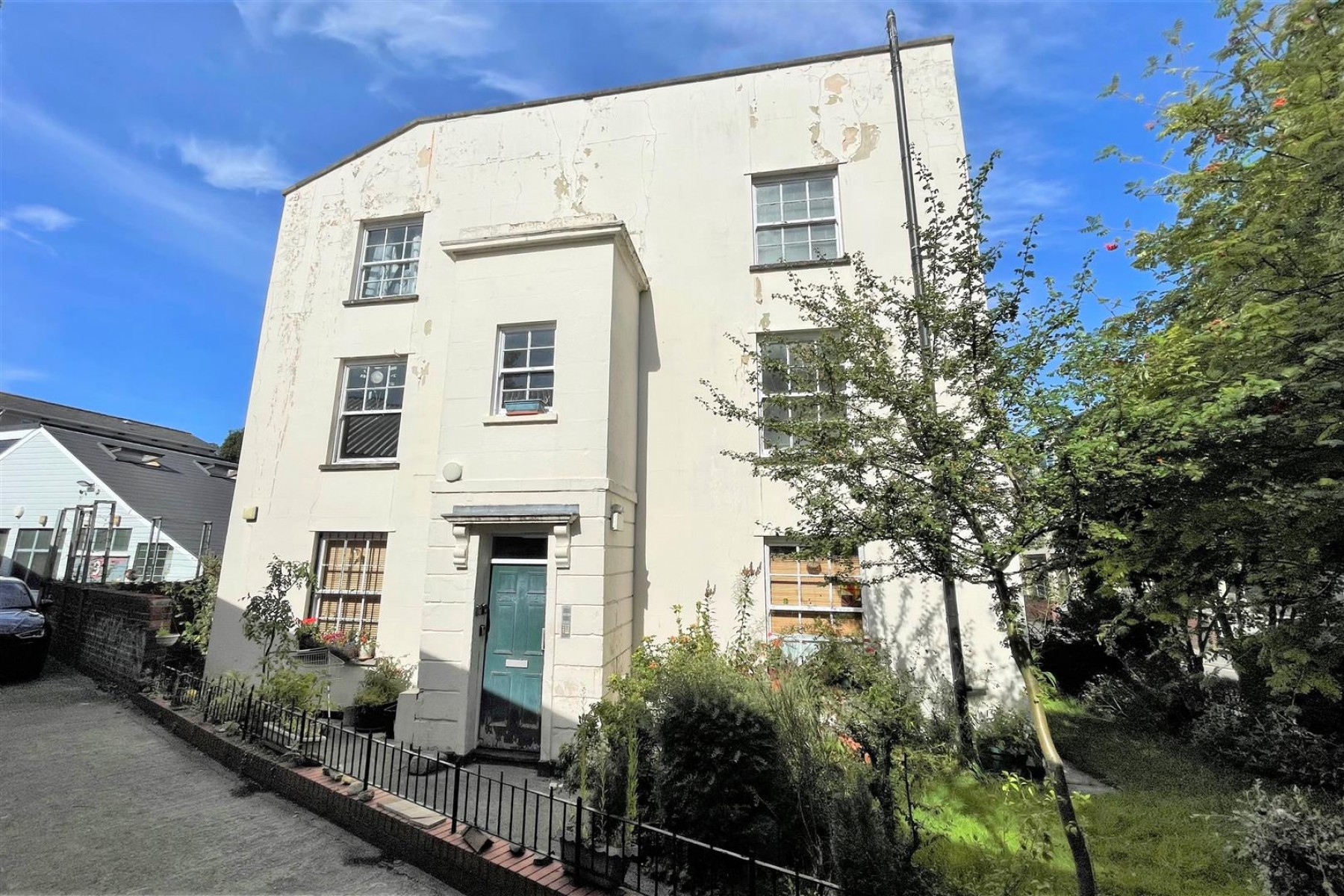 TOP FLOOR FLAT| UPDATING | BS6, 1 bedroom, Flat - 32779251