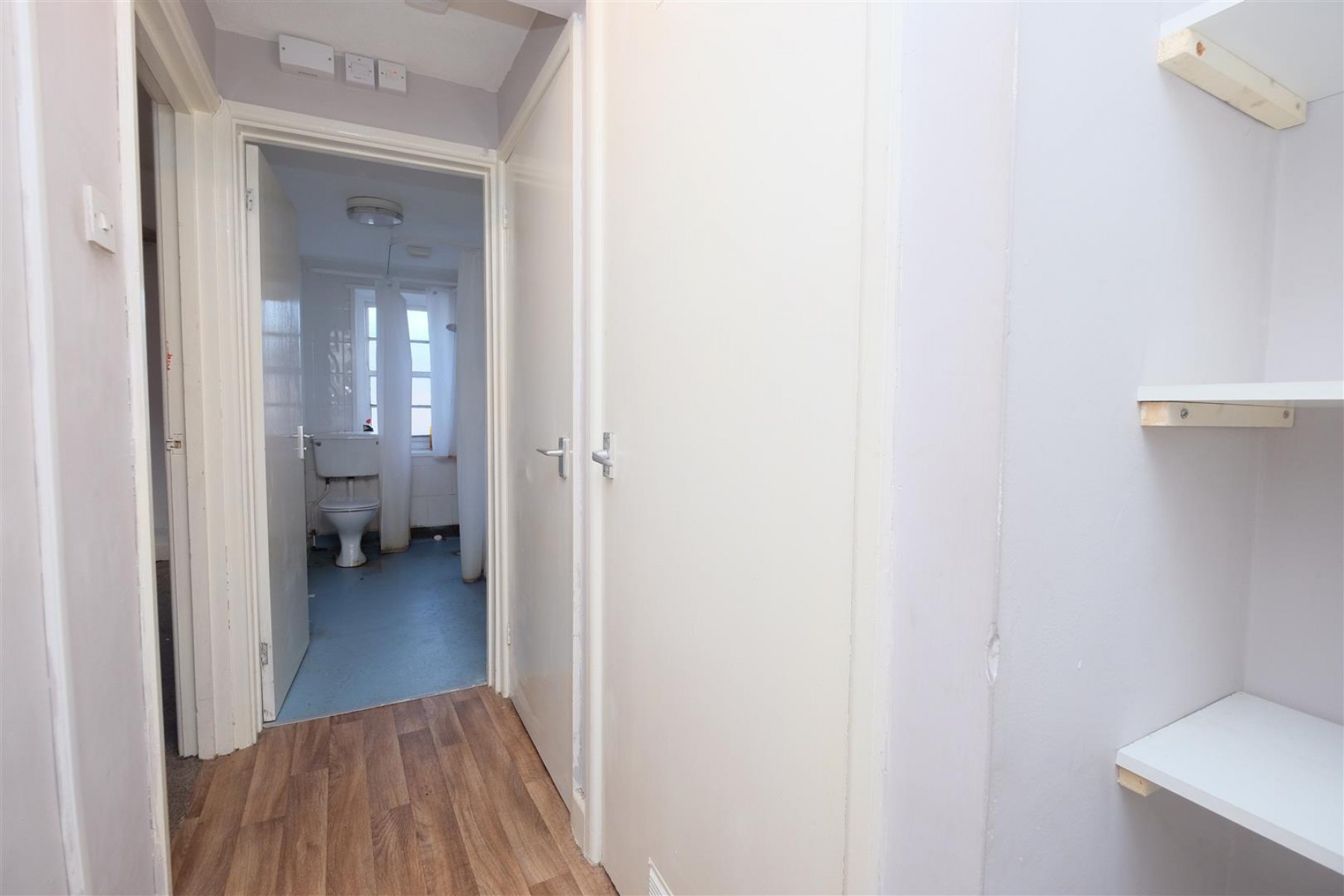 TOP FLOOR FLAT| UPDATING | BS6, 1 bedroom, Flat - 32779251