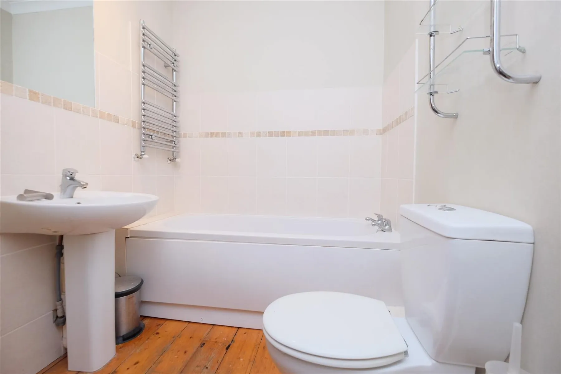 HOUSE / FLATS | UPDATING | BS6, 4 bedroom, House - 32927338