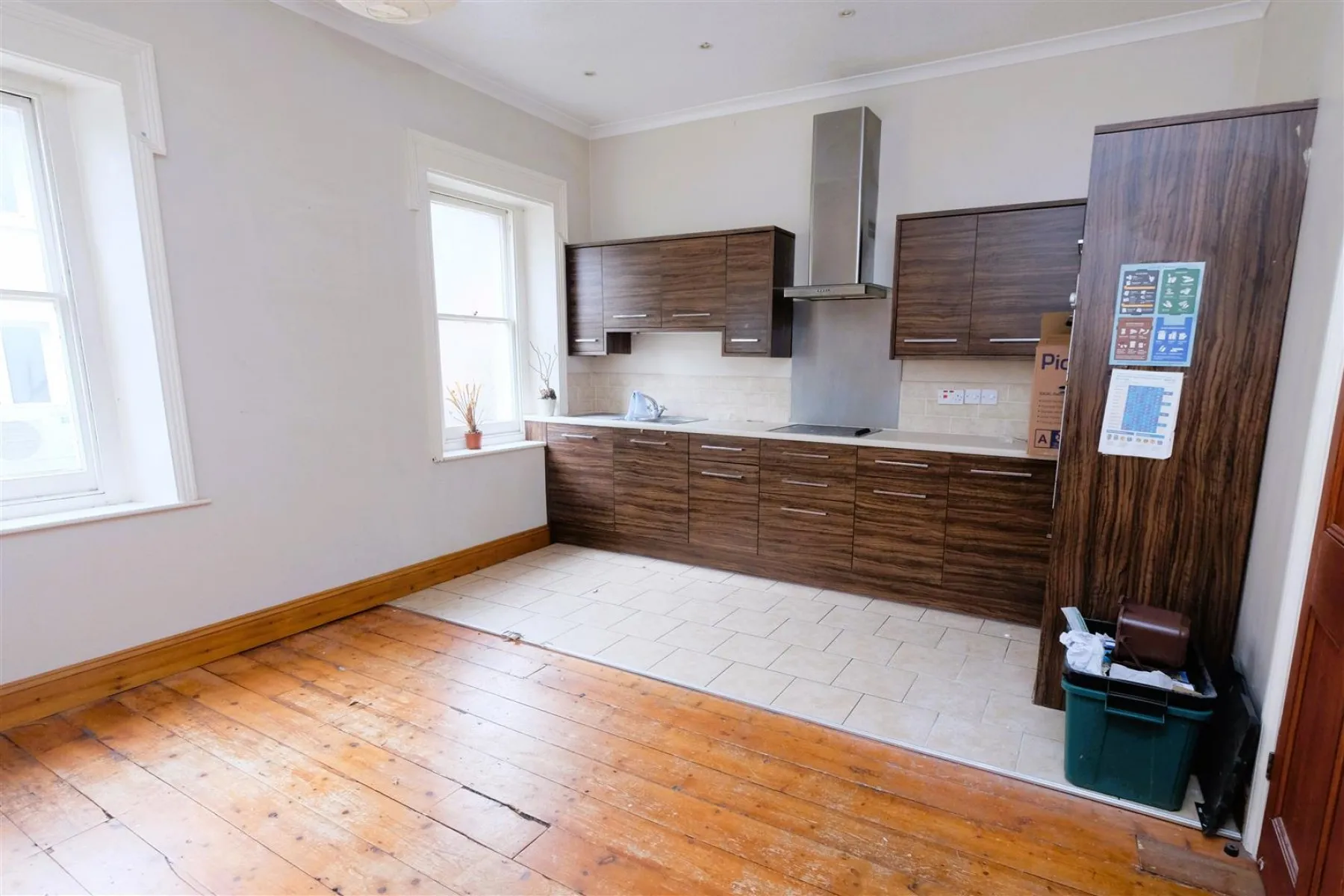 HOUSE / FLATS | UPDATING | BS6, 4 bedroom, House - 32927338