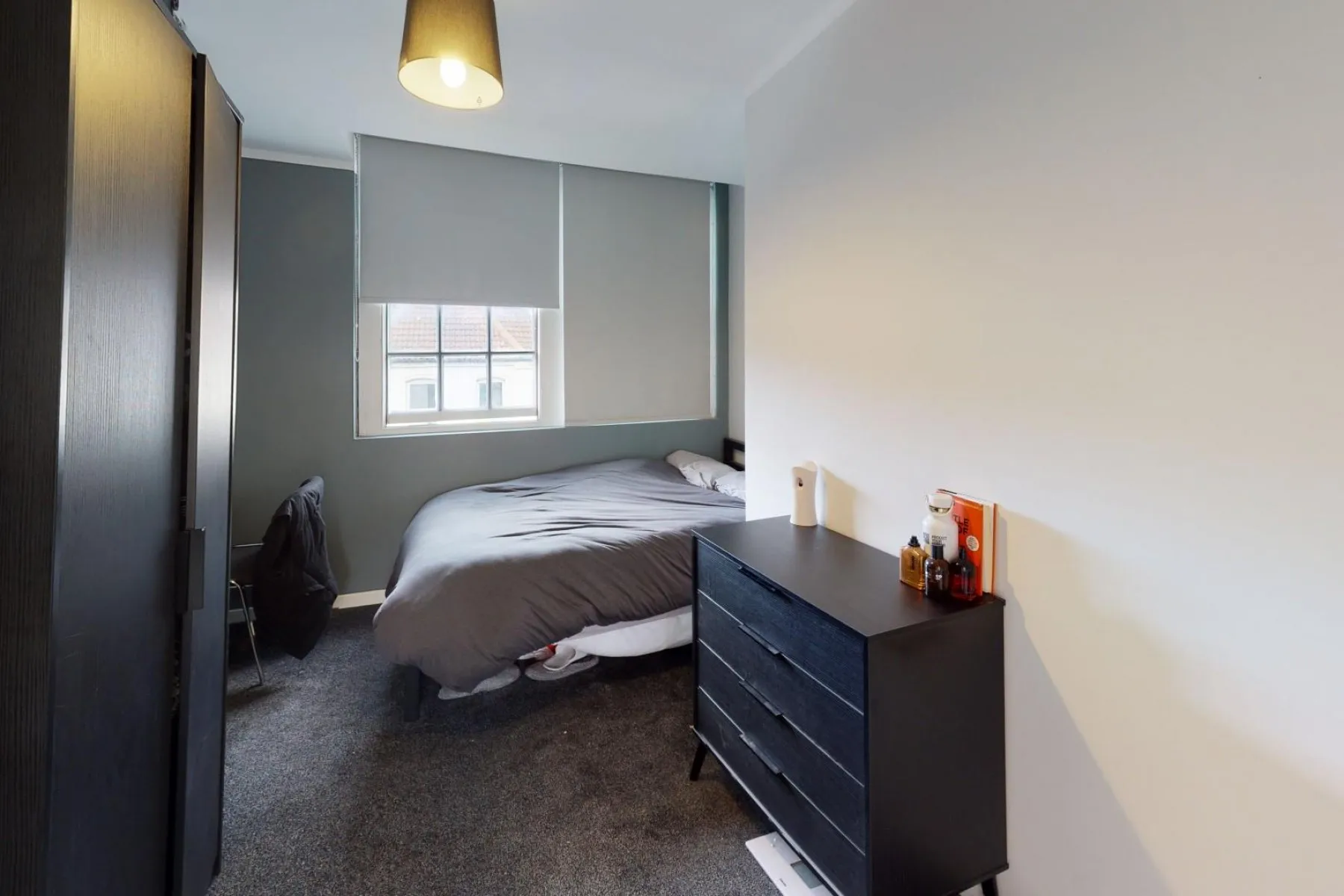 FREEHOLD | MIXED USE | £83K PA, 6 bedroom, Commercial - 32940157