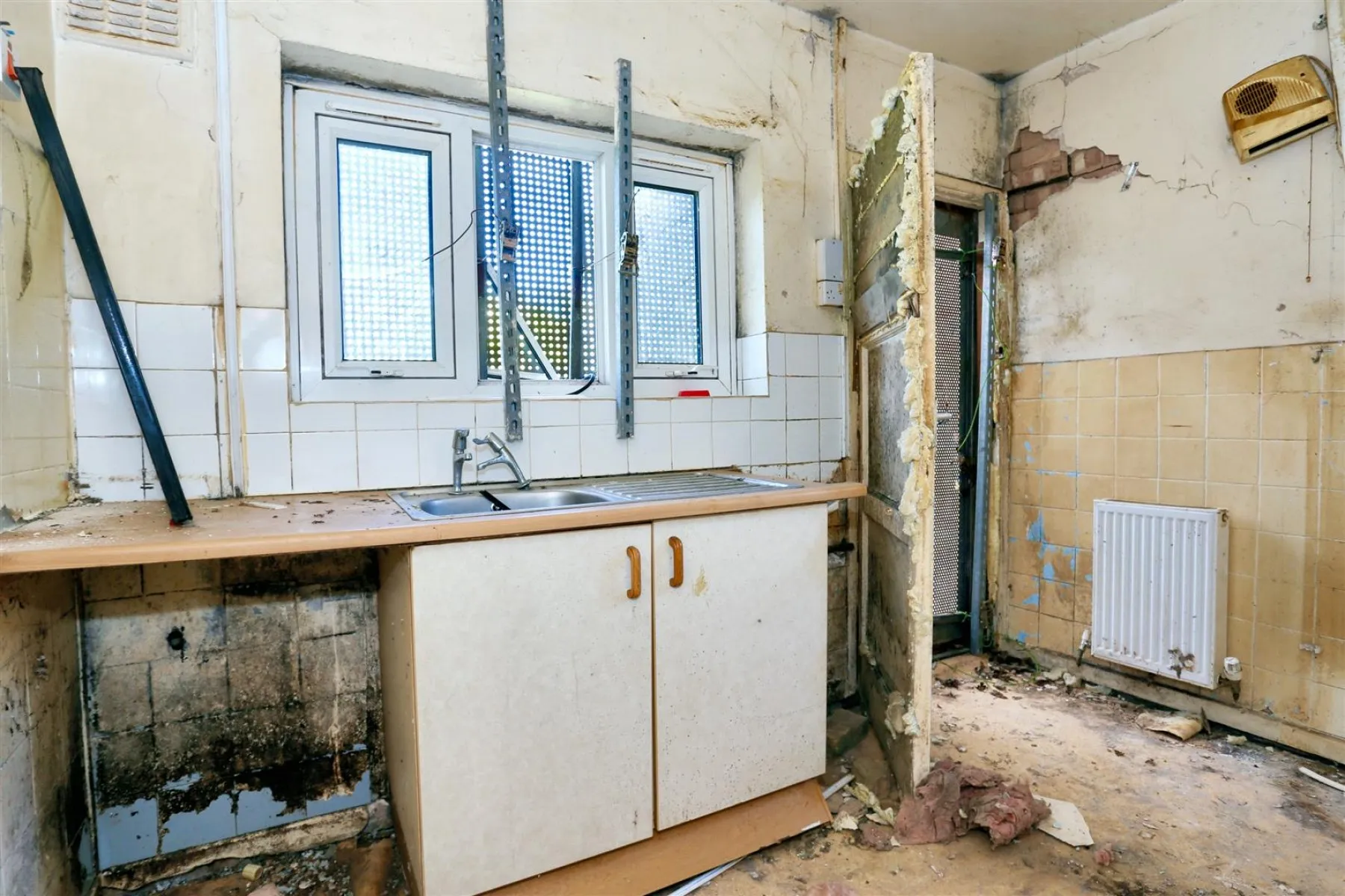 2 X BUNGALOWS | TEWKESBURY, 2 bedroom, Bungalow - Detached - 33117046