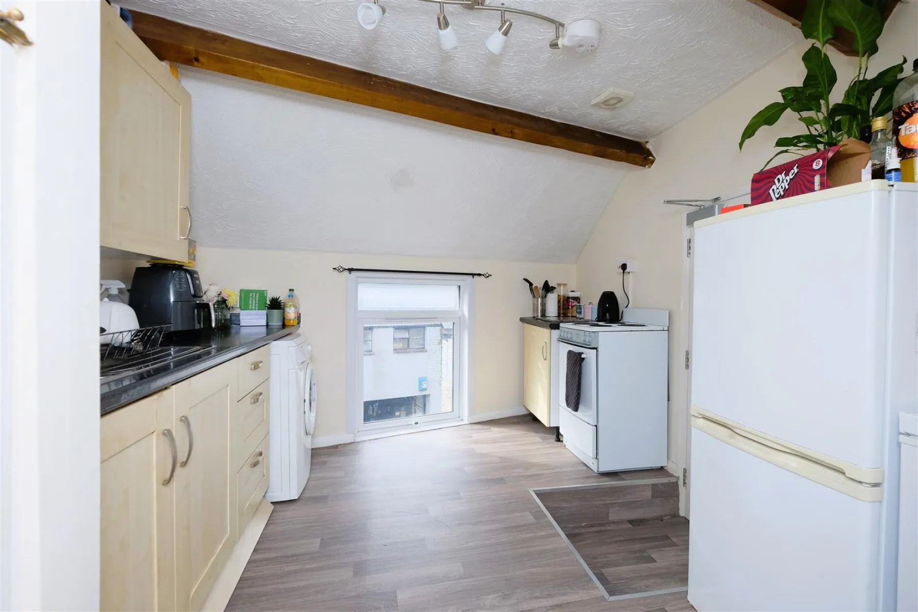 3 X FLATS | £20K PA, 4 bedroom, Flat - 32920375