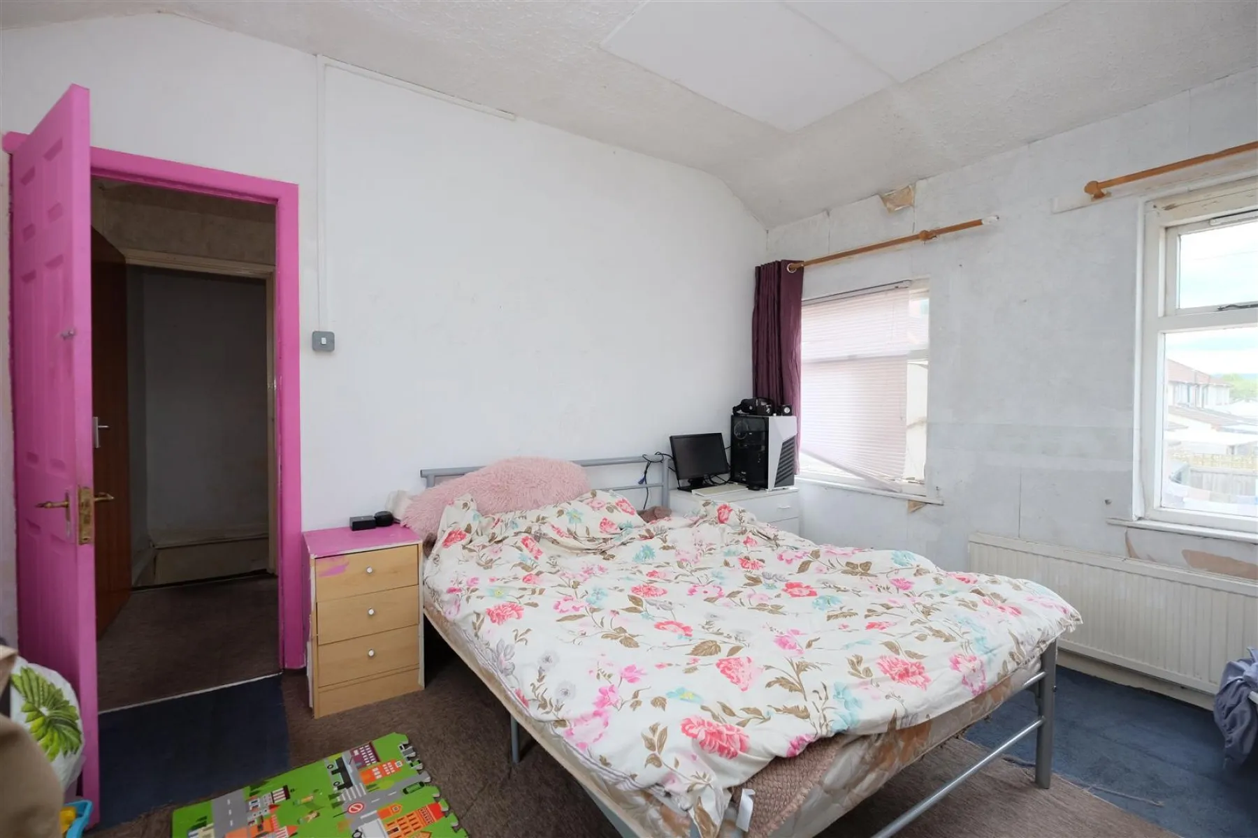 MIXED USE INVESTMENT | NEWPORT, 3 bedroom, Commercial - 33165757