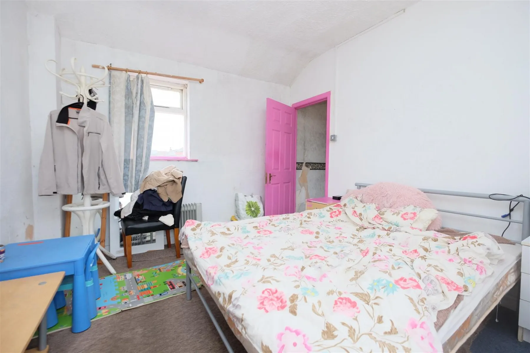 MIXED USE INVESTMENT | NEWPORT, 3 bedroom, Commercial - 33165757