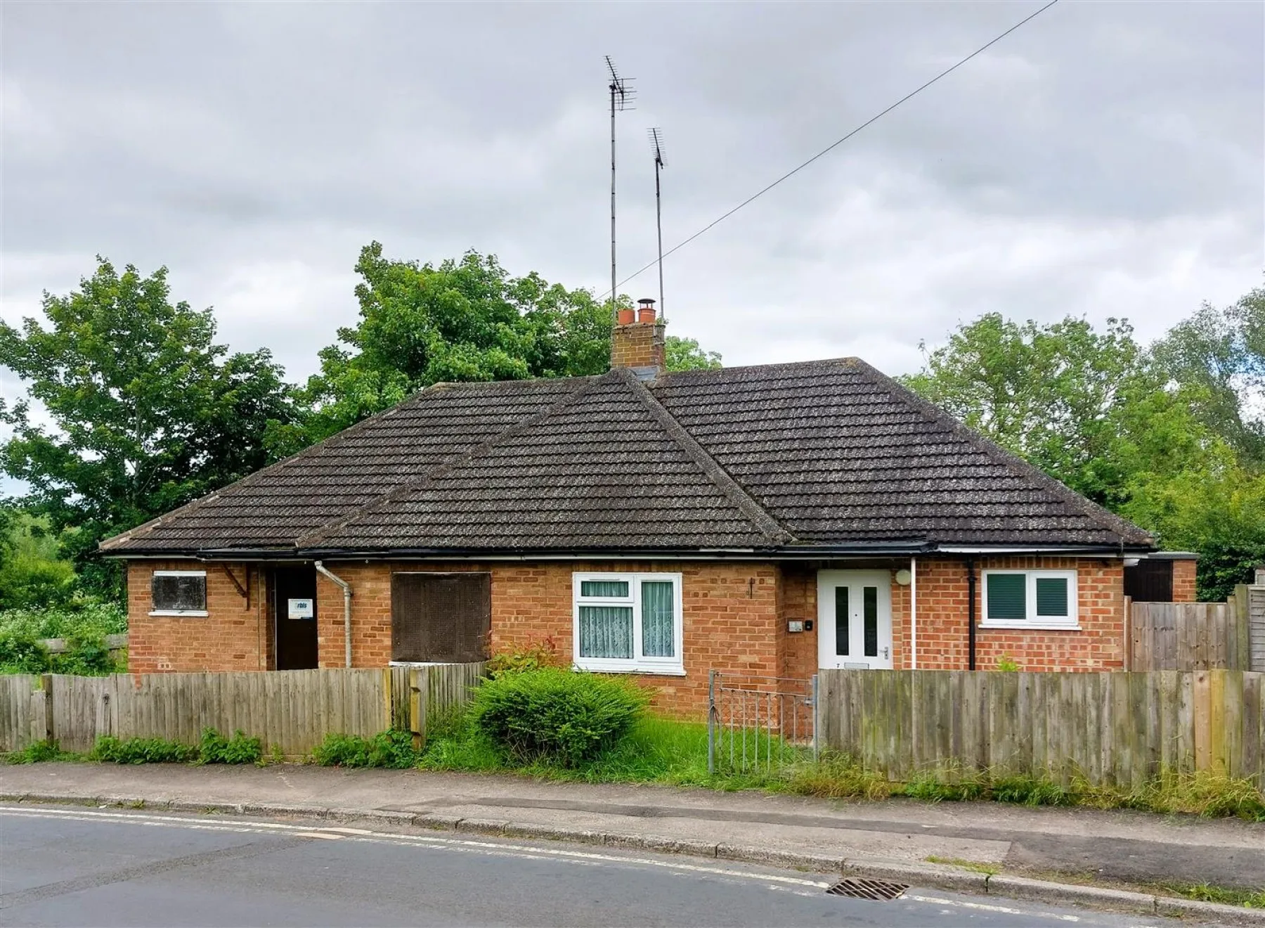2 X BUNGALOWS | TEWKESBURY, 2 bedroom, Bungalow - Detached - 33117046