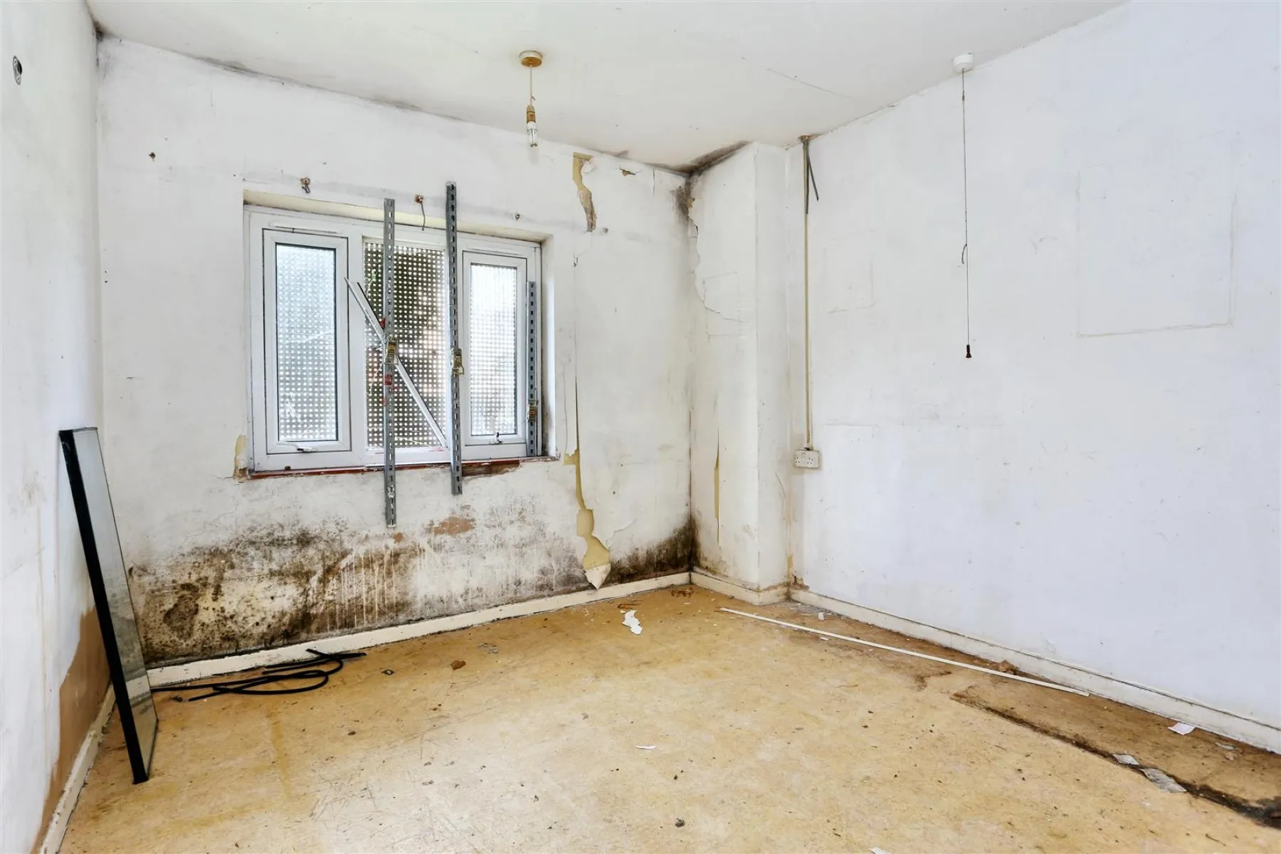 2 X BUNGALOWS | TEWKESBURY, 2 bedroom, Bungalow - Detached - 33117046