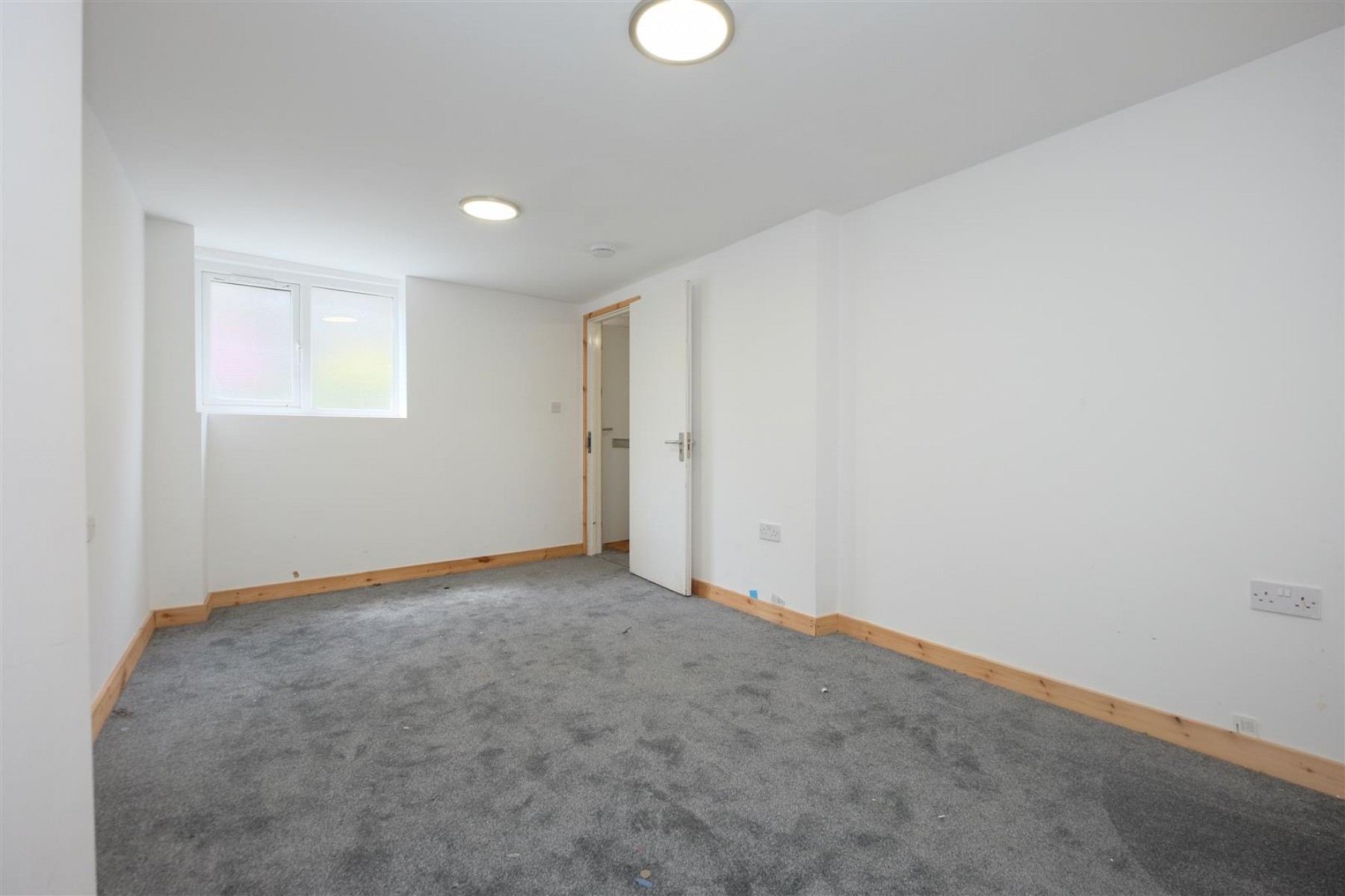 GARAGE / OFFICE | BS5, Garage - 33243313