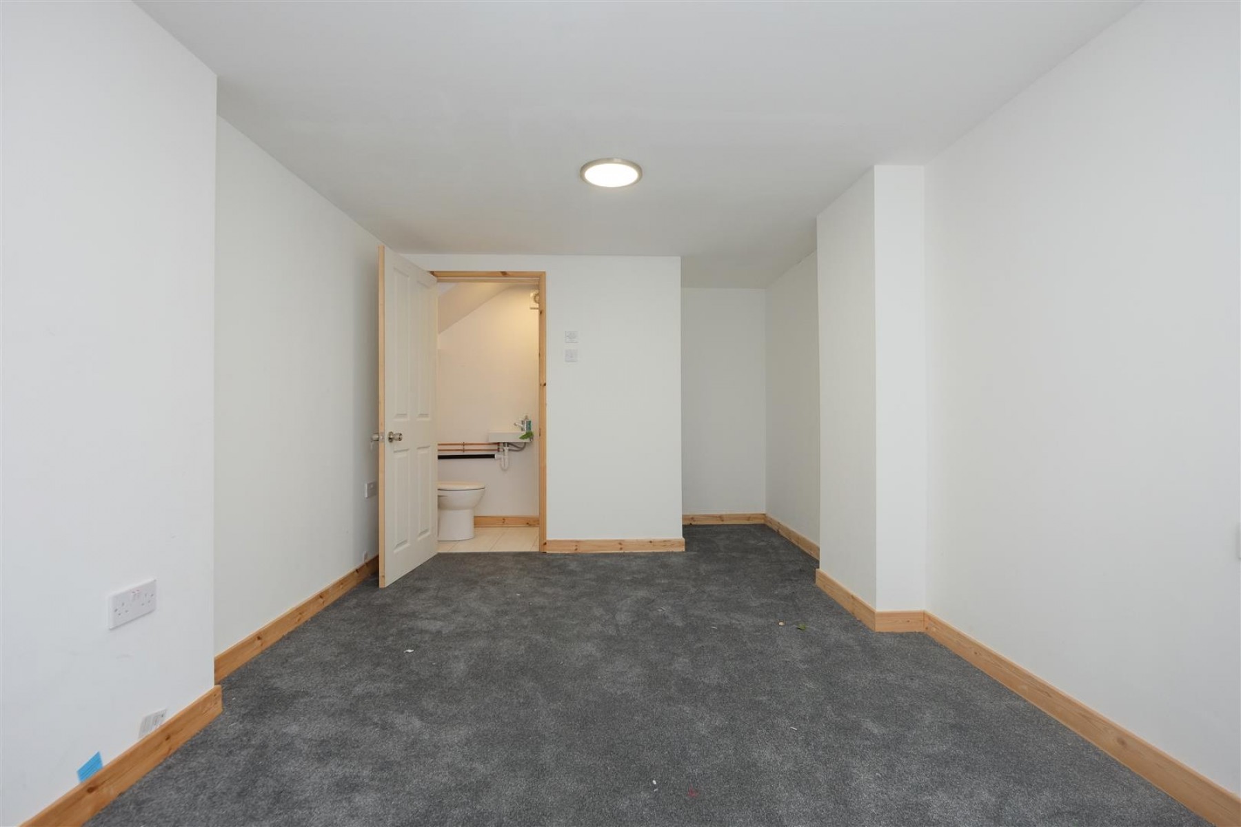 GARAGE / OFFICE | BS5, Garage - 33243313