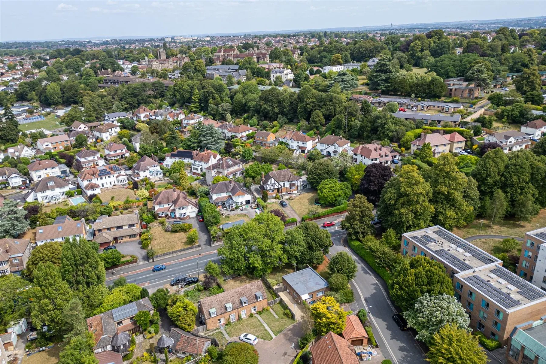DETACHED WITH POTENTIAL | STOKE BISHOP, 2 bedroom, House - Detached - 34113721