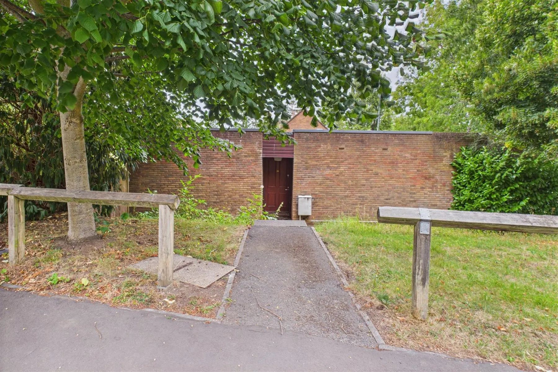 DETACHED WITH POTENTIAL | STOKE BISHOP, 2 bedroom, House - Detached - 34113721