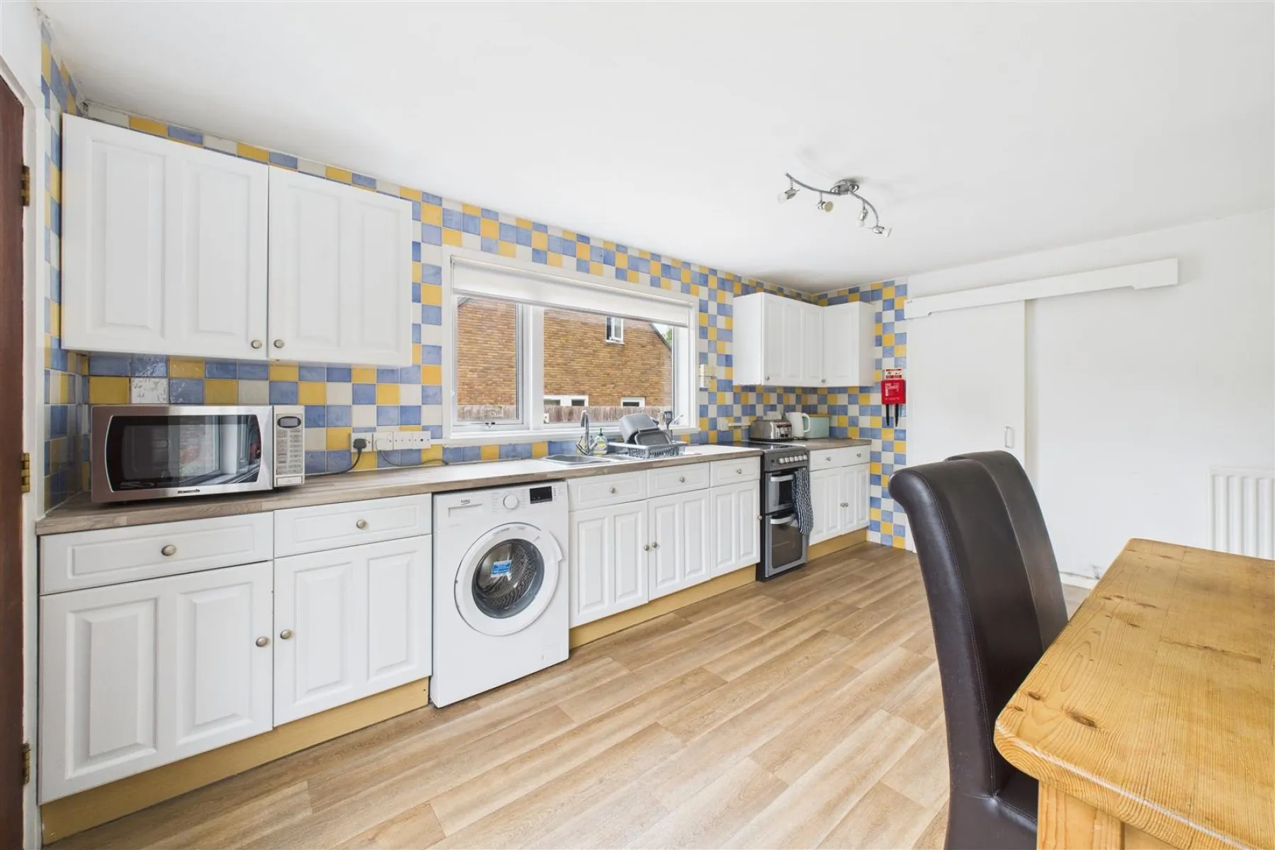 DETACHED WITH POTENTIAL | STOKE BISHOP, 2 bedroom, House - Detached - 34113721