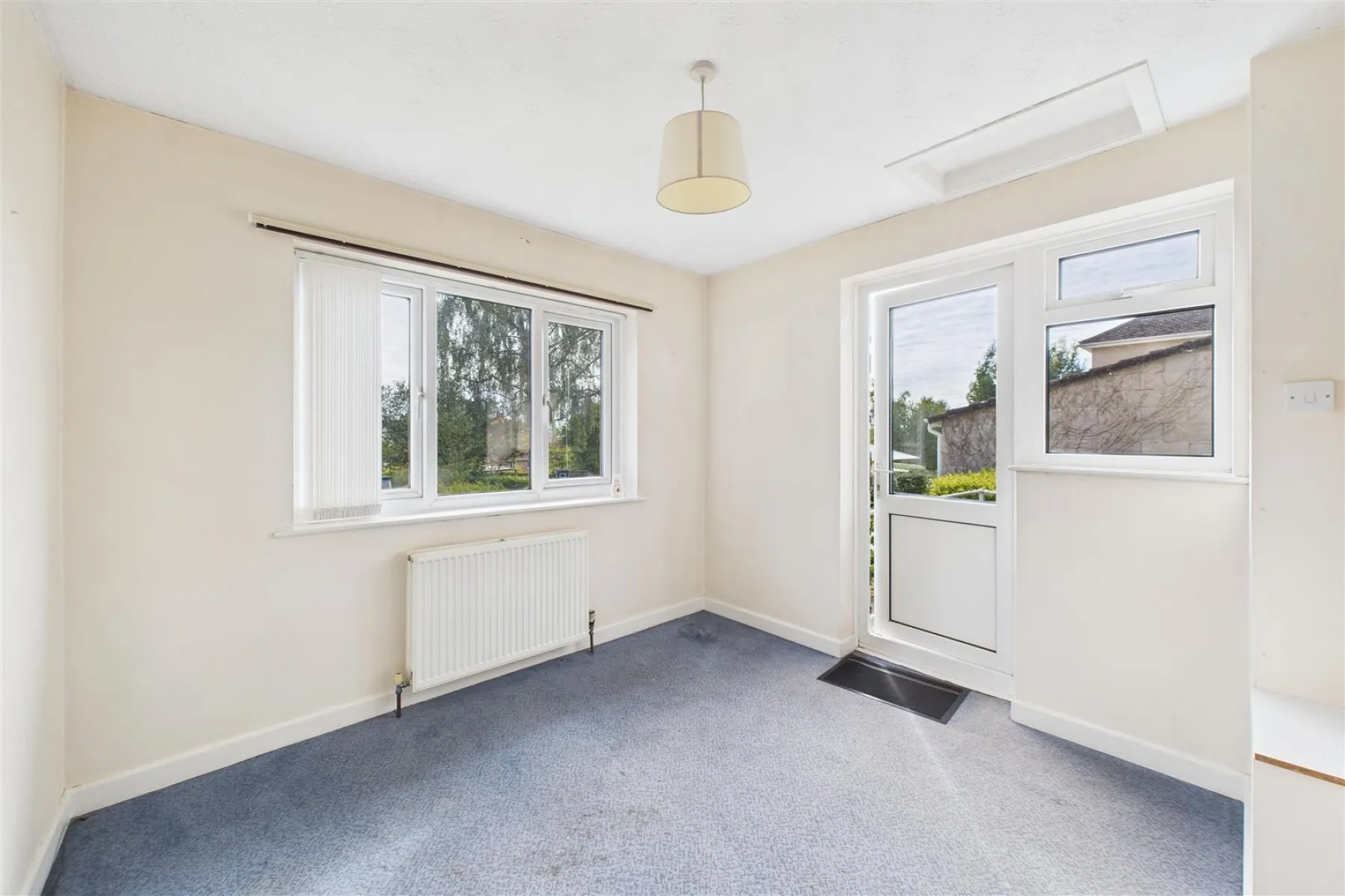 SEMI FOR BASIC UPDATING | COOMBE DINGLE, 3 bedroom, House - Semi-Detached - 34210196