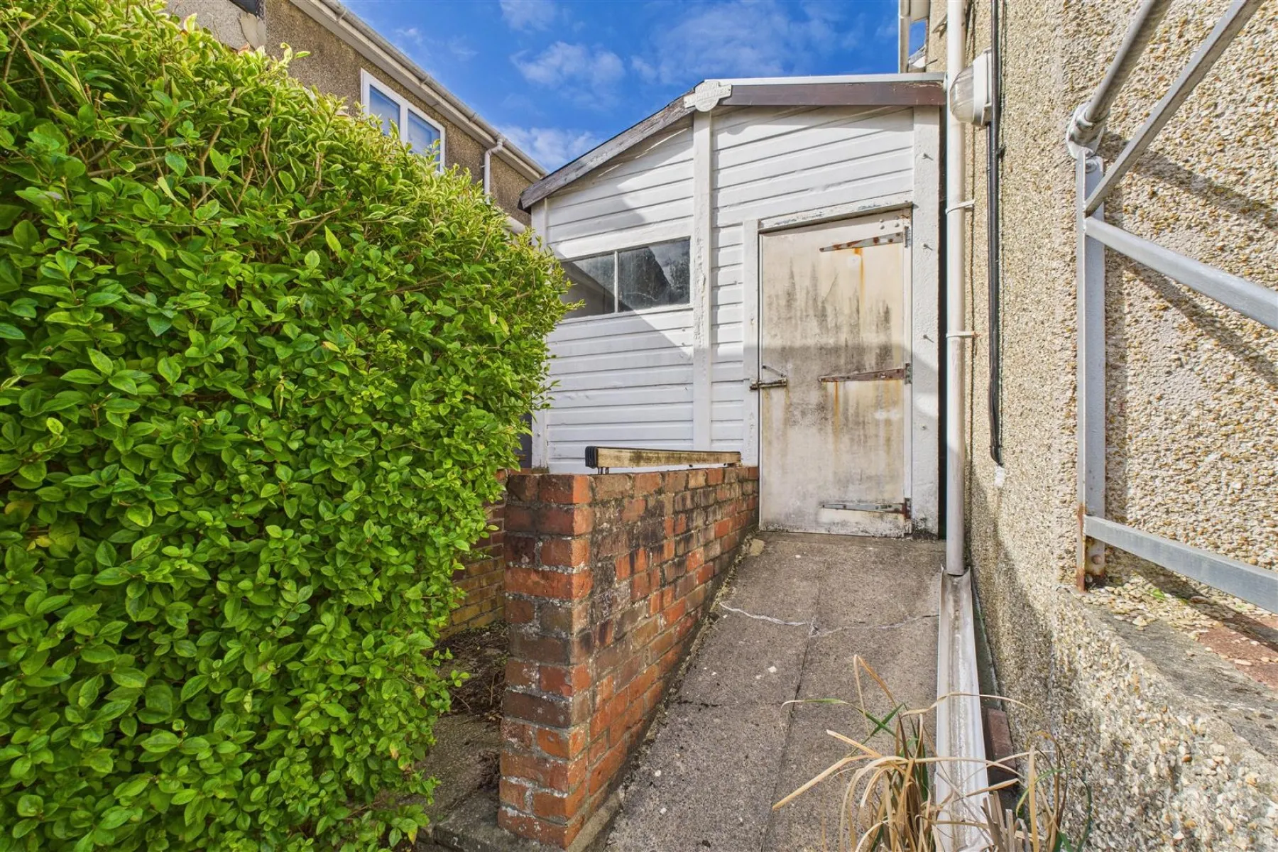 SEMI FOR BASIC UPDATING | COOMBE DINGLE, 3 bedroom, House - Semi-Detached - 34210196