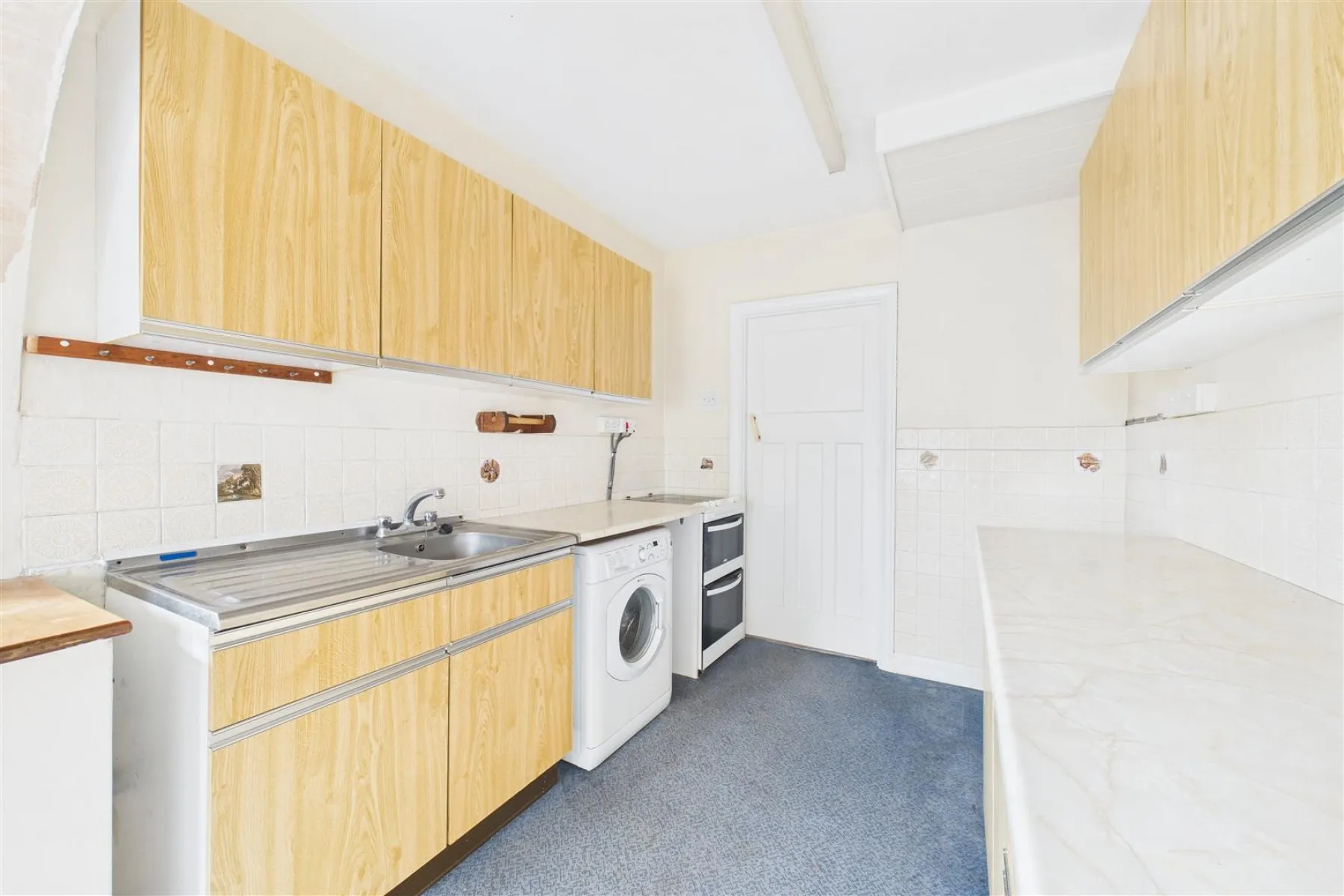SEMI FOR BASIC UPDATING | COOMBE DINGLE, 3 bedroom, House - Semi-Detached - 34210196