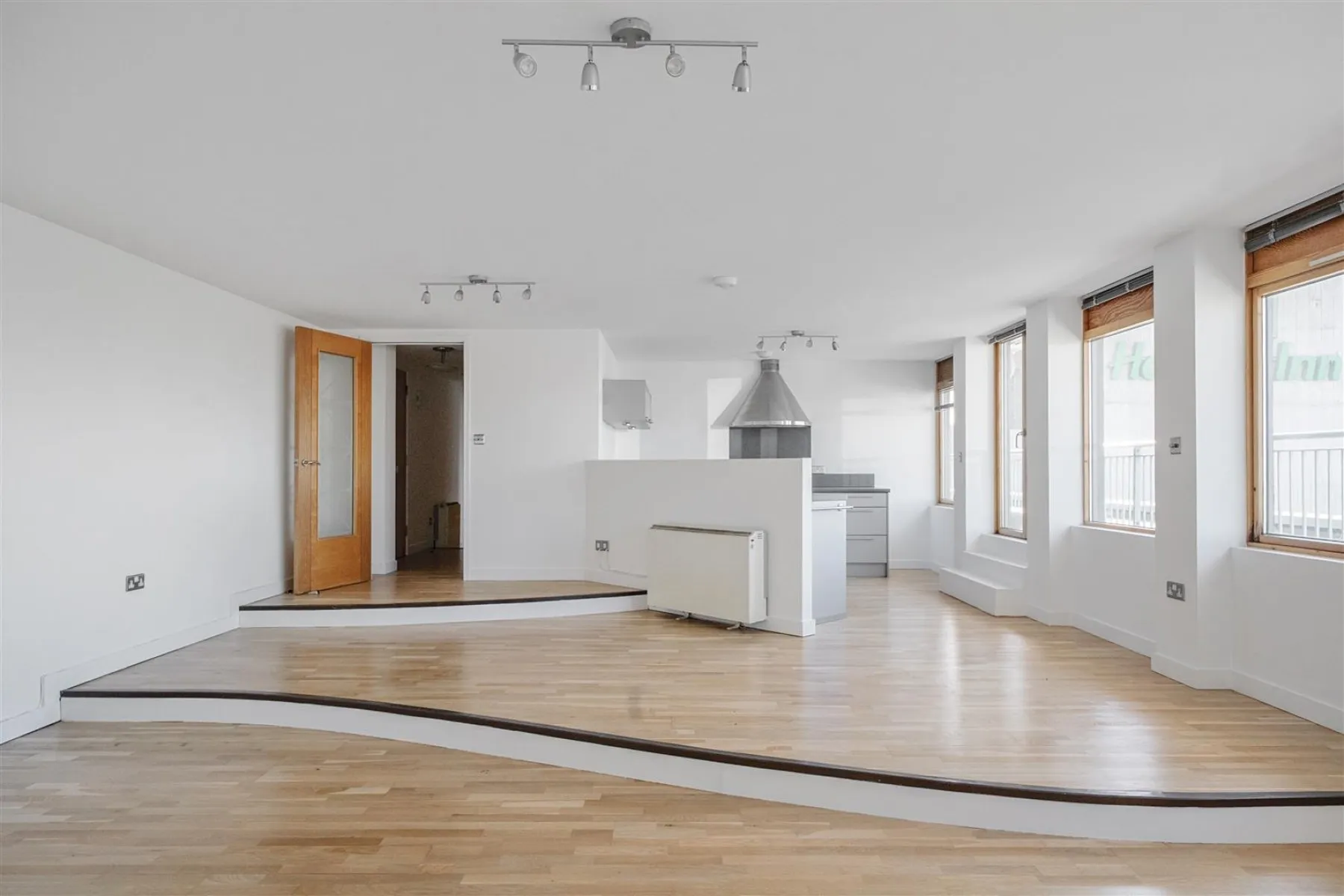 Penthouse, City Centre, 2 bedroom, Flat - 34213351